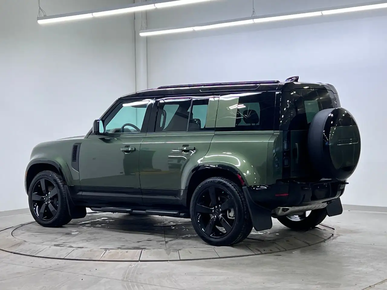 Land Rover Defender снимка Land Rover Defender