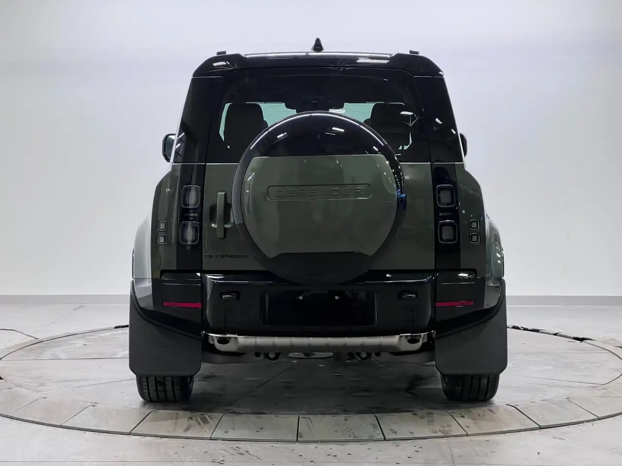 Land Rover Defender снимка Land Rover Defender