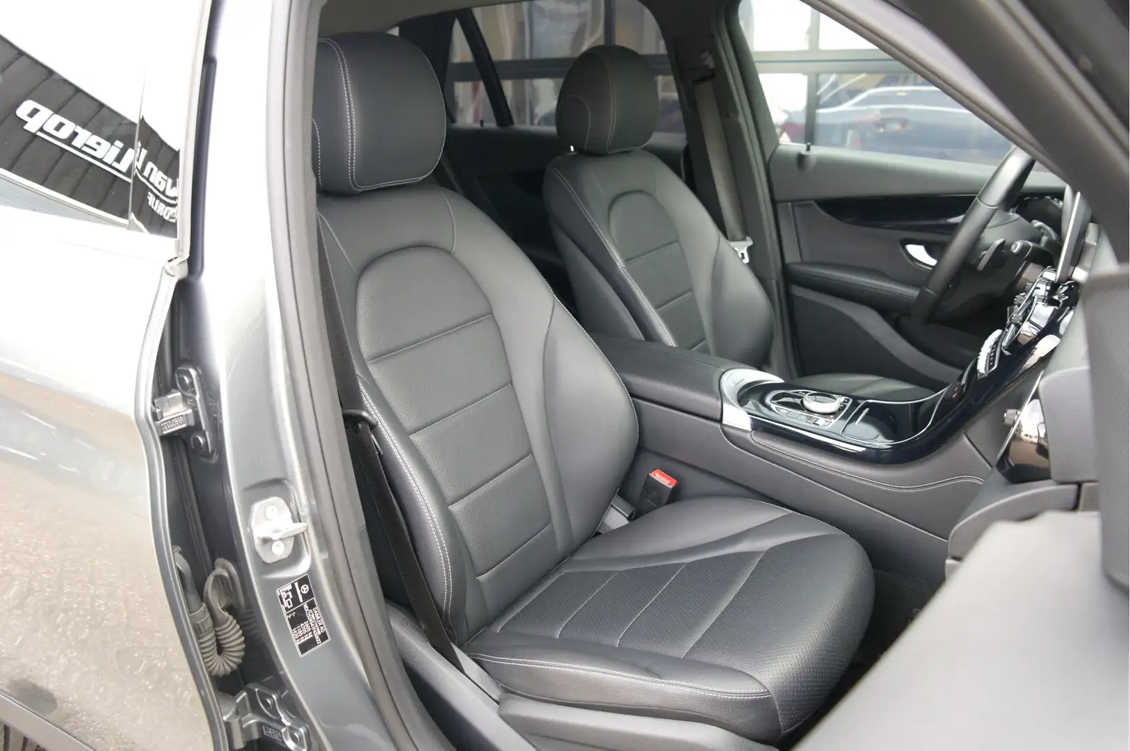 Mercedes-Benz GLC 350 350e 4MATIC Business Solution | Leder | Cruise | 2 Szürke - 2