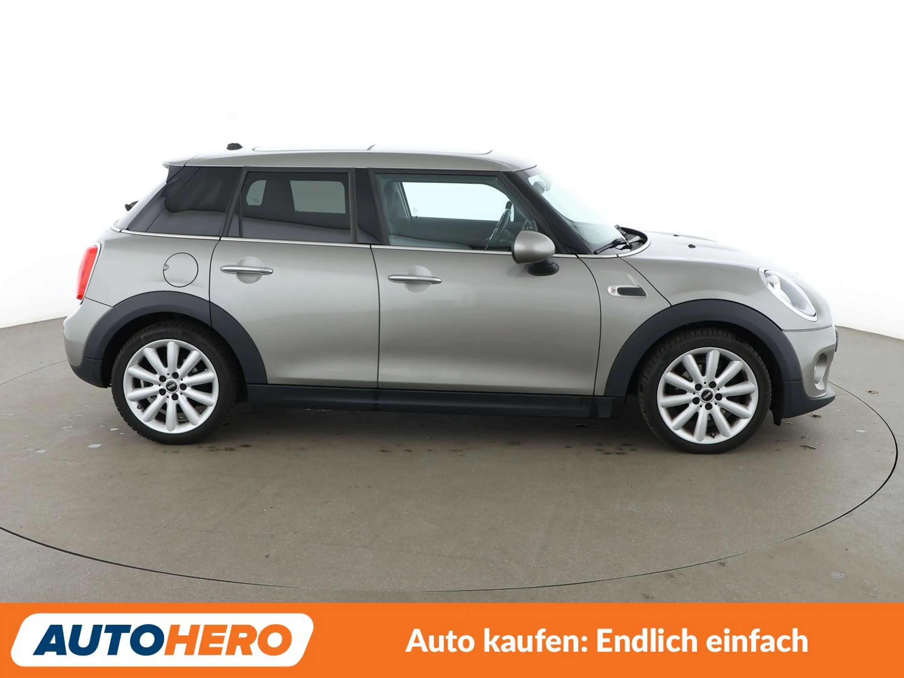 MINI One One *PANO*PDC*SHZ*KLIMA*GARANTIE* — photo 7