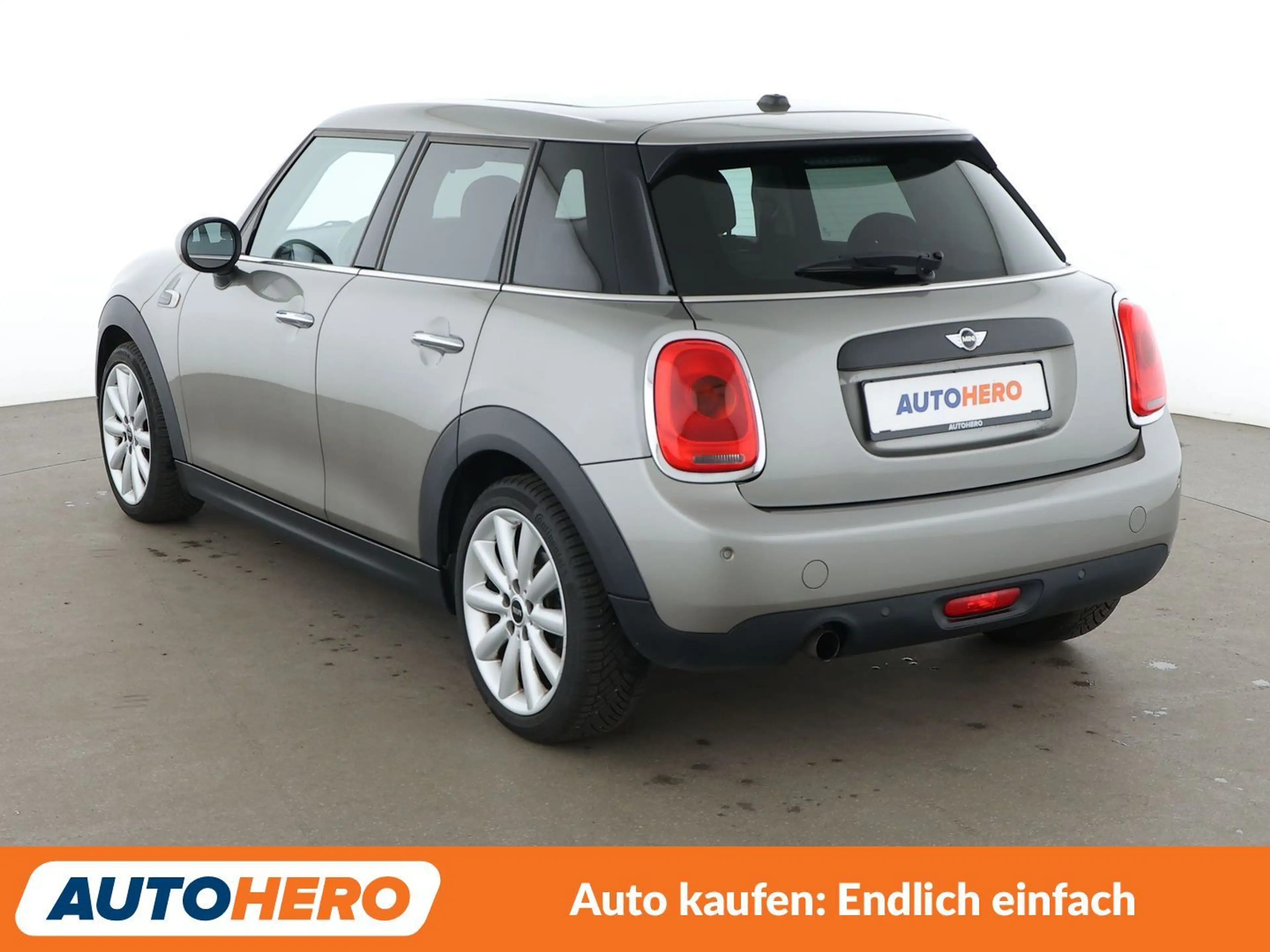 MINI One One *PANO*PDC*SHZ*KLIMA*GARANTIE* — photo 4