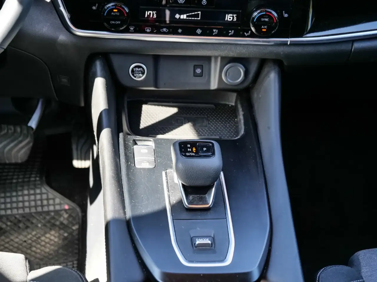 Nissan Qashqai N-Connecta Winterpaket Navi 360 Kamera LED Apple C, миниатюра 12