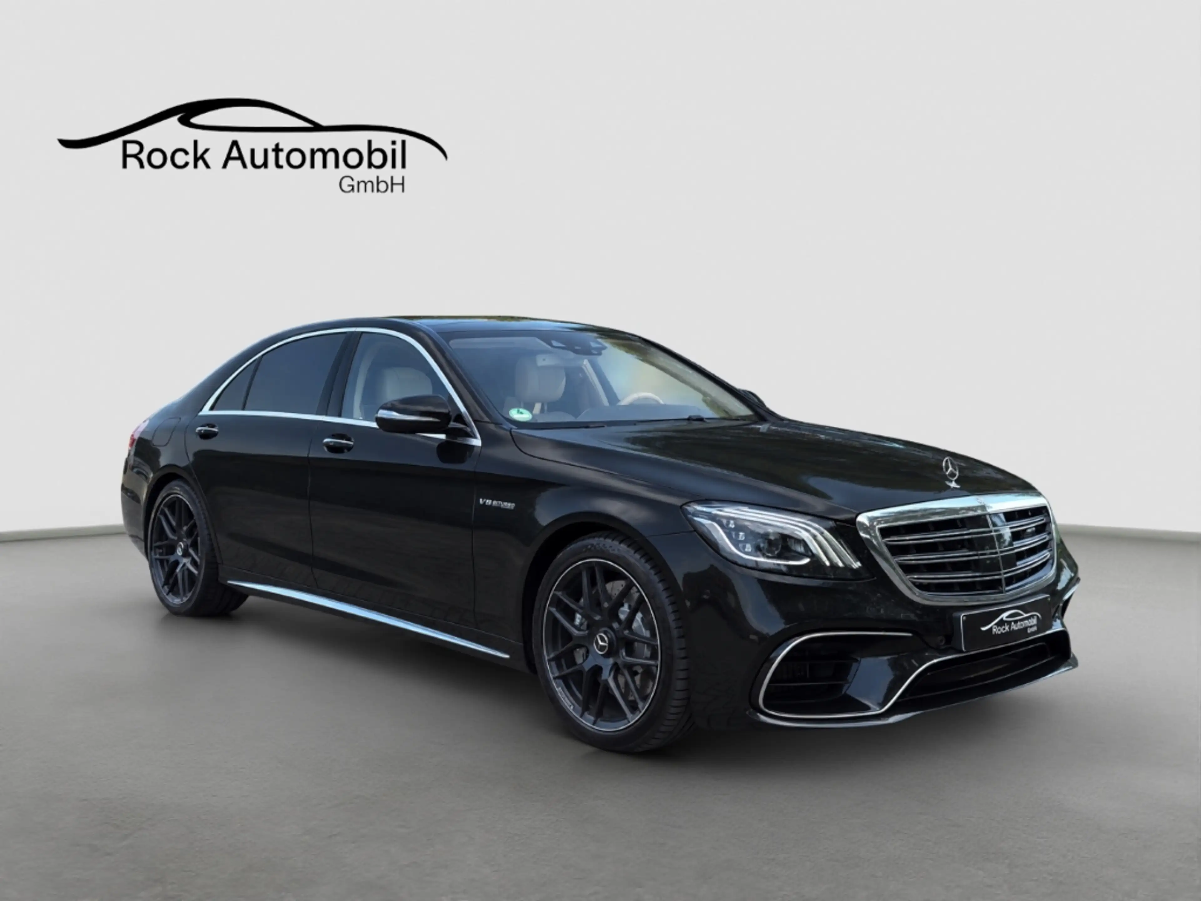 Mercedes-Benz S 63 AMG 4M+ L 9G Designo *Regierungsfahrzeug* — photo 2