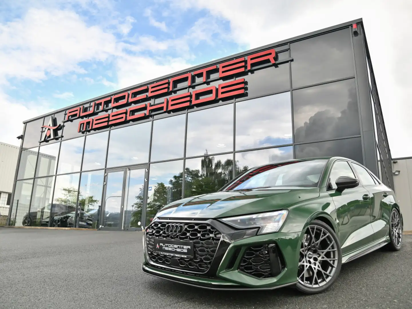 Audi RS3 Limousine 2.5 TFSI KW DDC !* Malachitgrün !* Zelená - 1