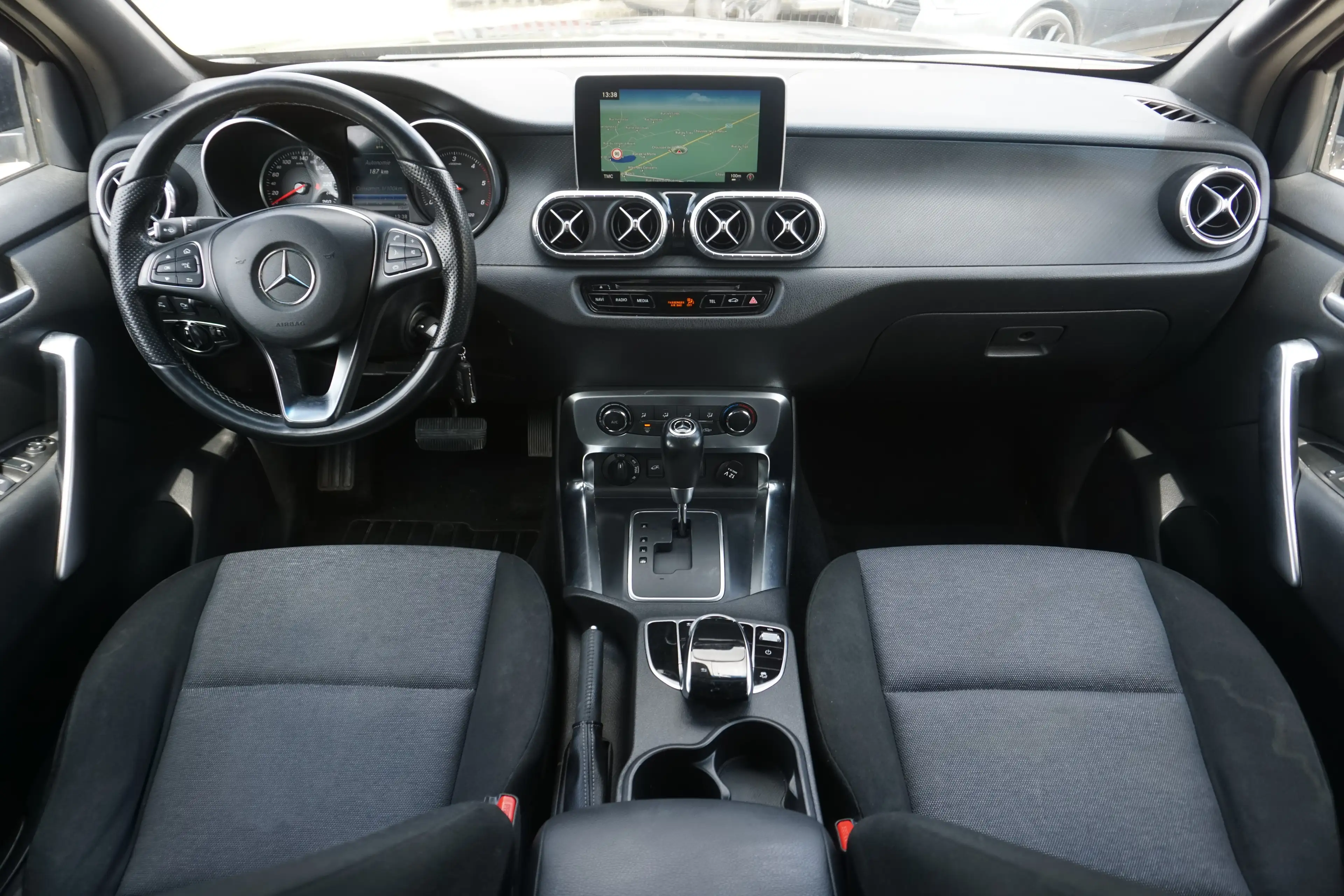 Mercedes-Benz X 250 d 4Matic AUTO NAVI CAM 360 ATT. REMORQUE EURO6B — photo 14
