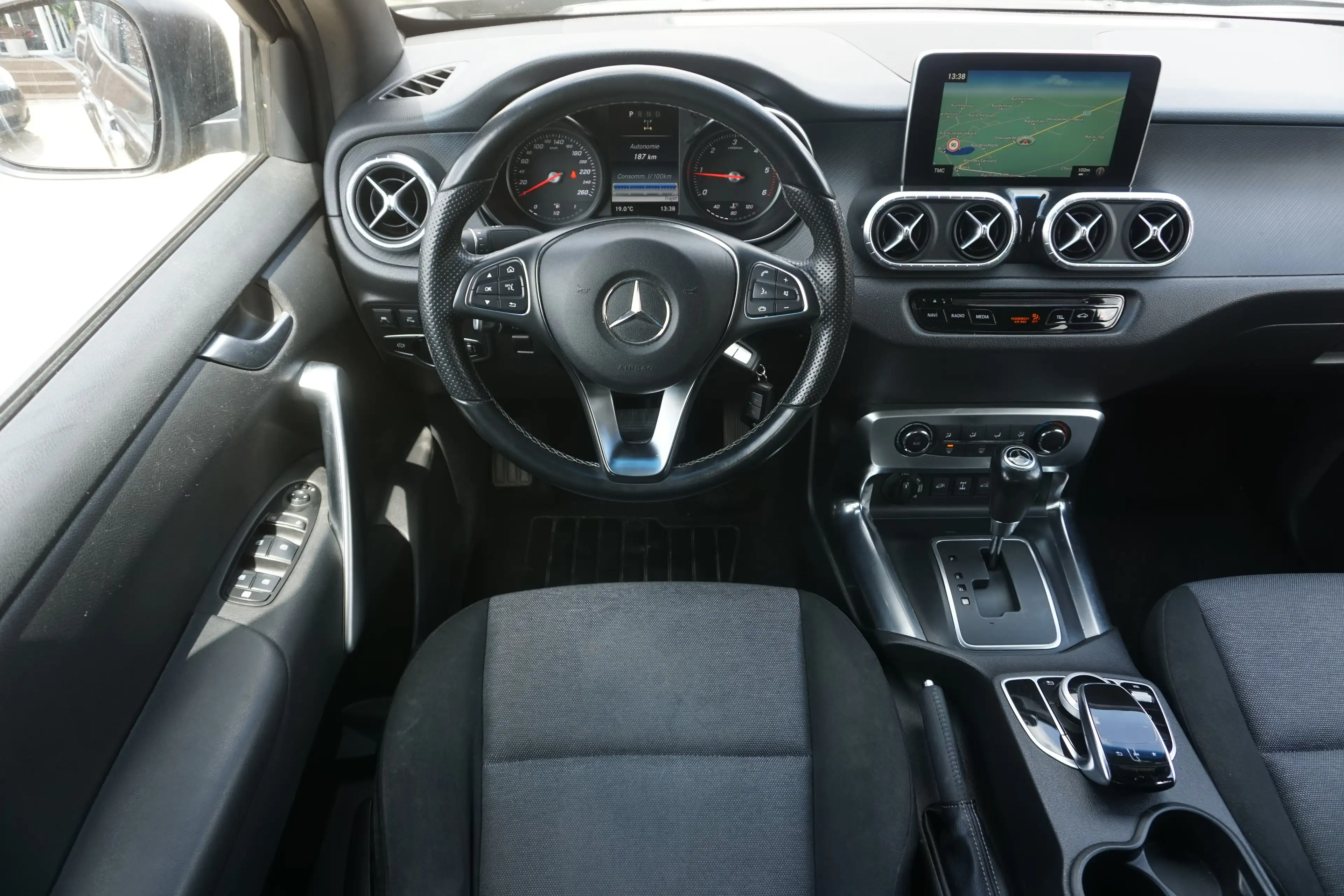Mercedes-Benz X 250 d 4Matic AUTO NAVI CAM 360 ATT. REMORQUE EURO6B — photo 15