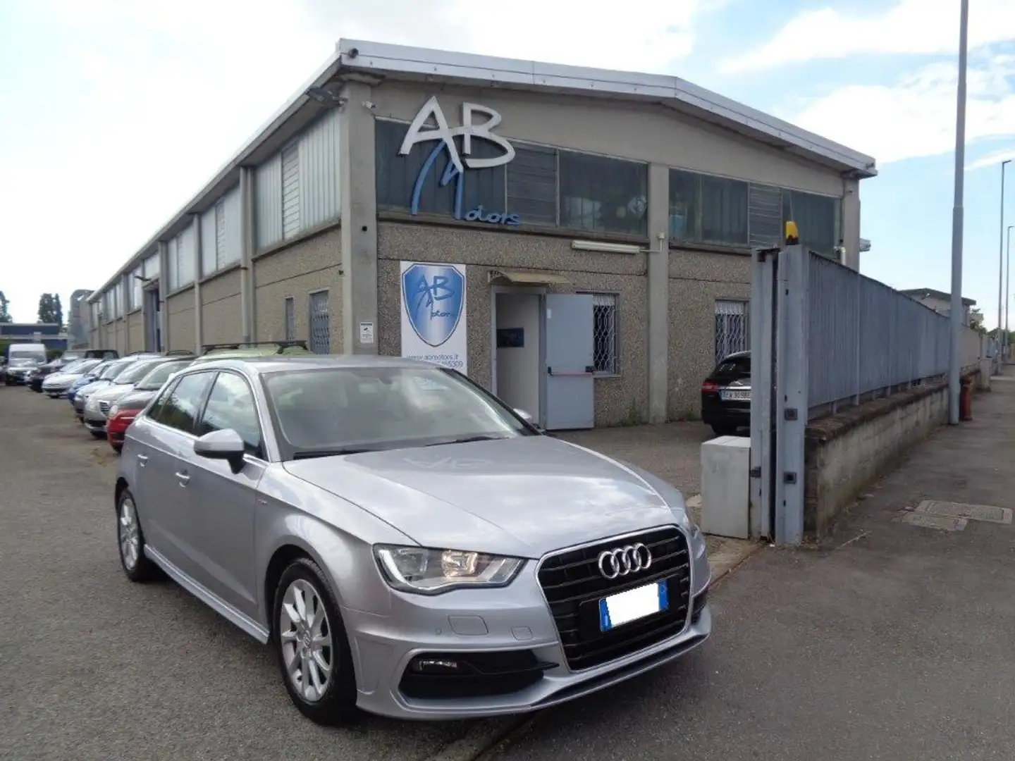 Audi A3 SPB 1.6 TDI S tronic *S-LINE* *OK NEOPATENTATI* Argento - 1