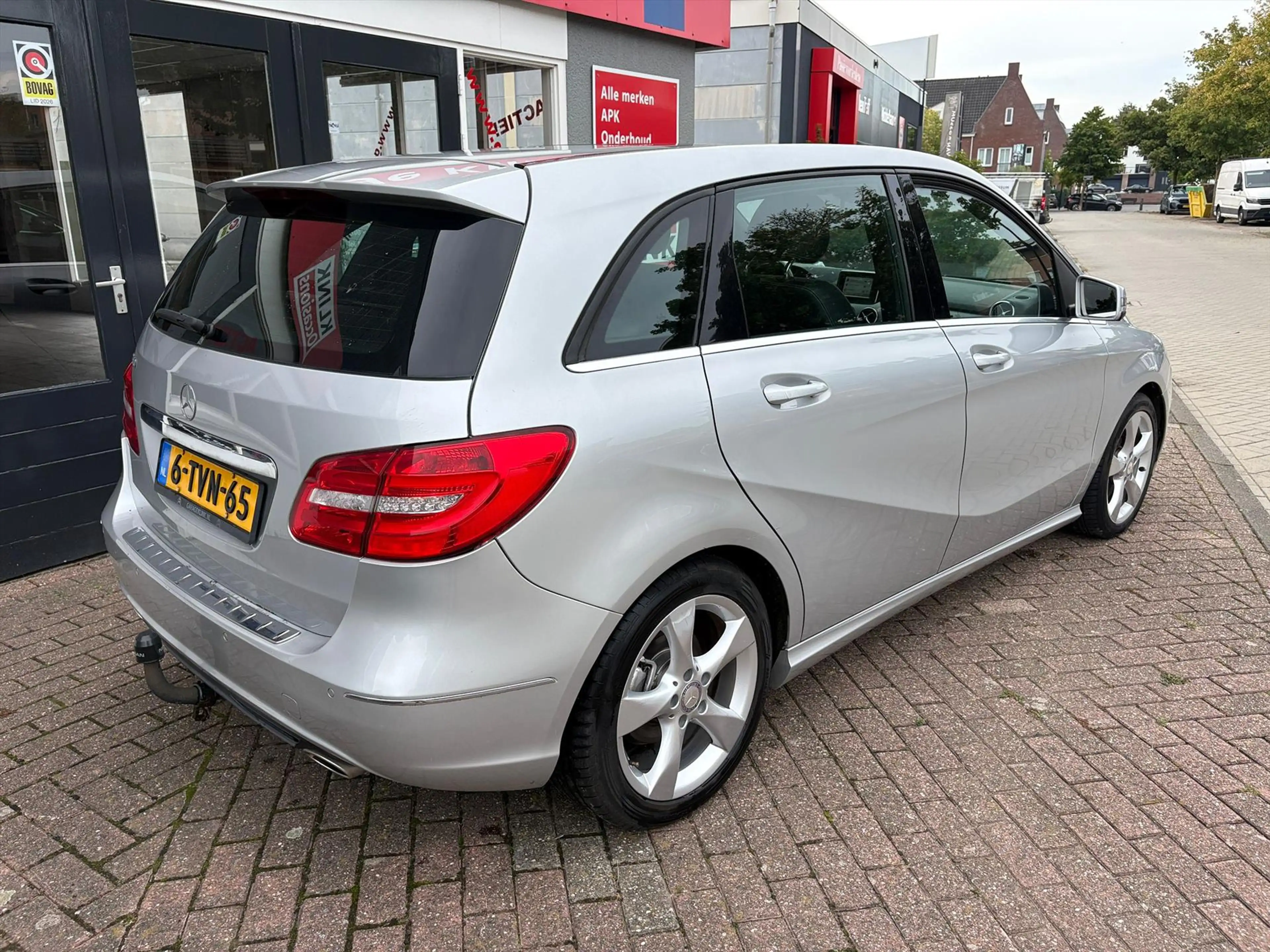Mercedes-Benz B 180 B 122PK 7G-DCT Prestige — photo 5