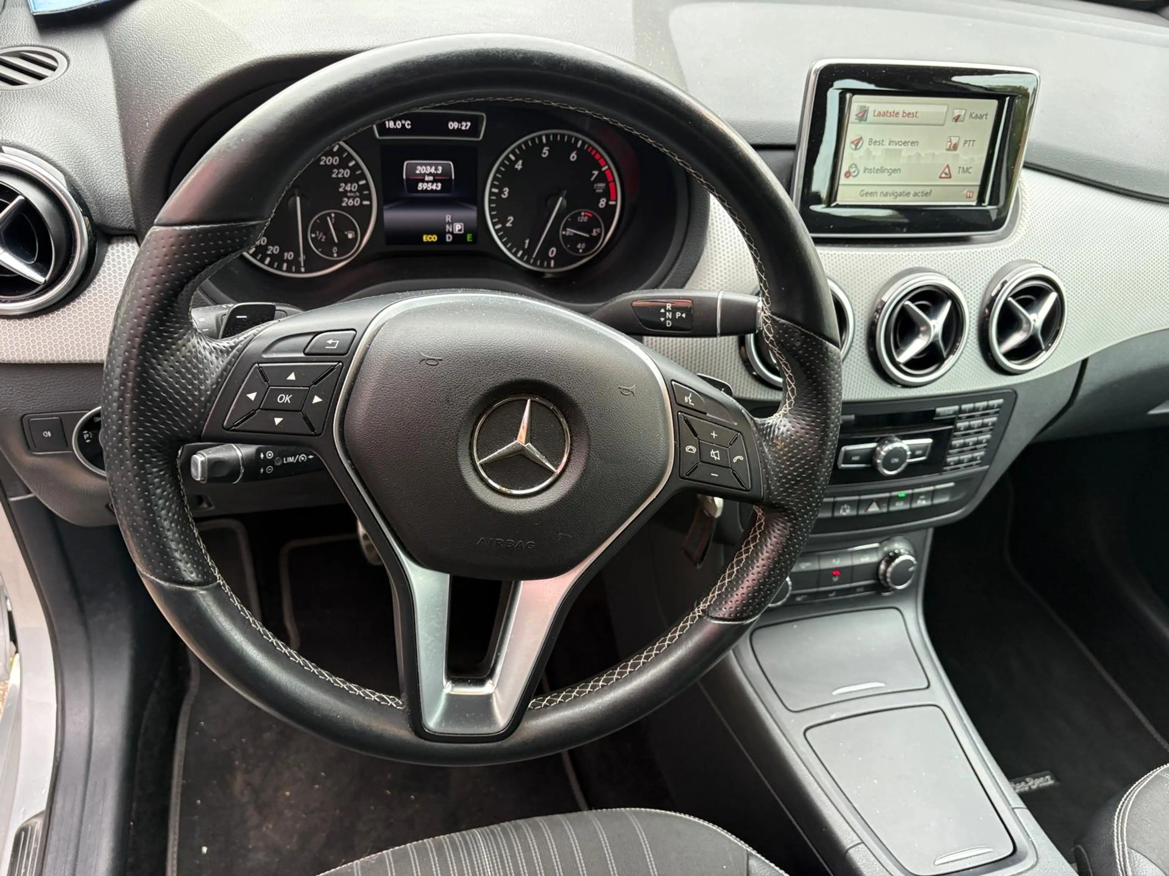 Mercedes-Benz B 180 B 122PK 7G-DCT Prestige — photo 13