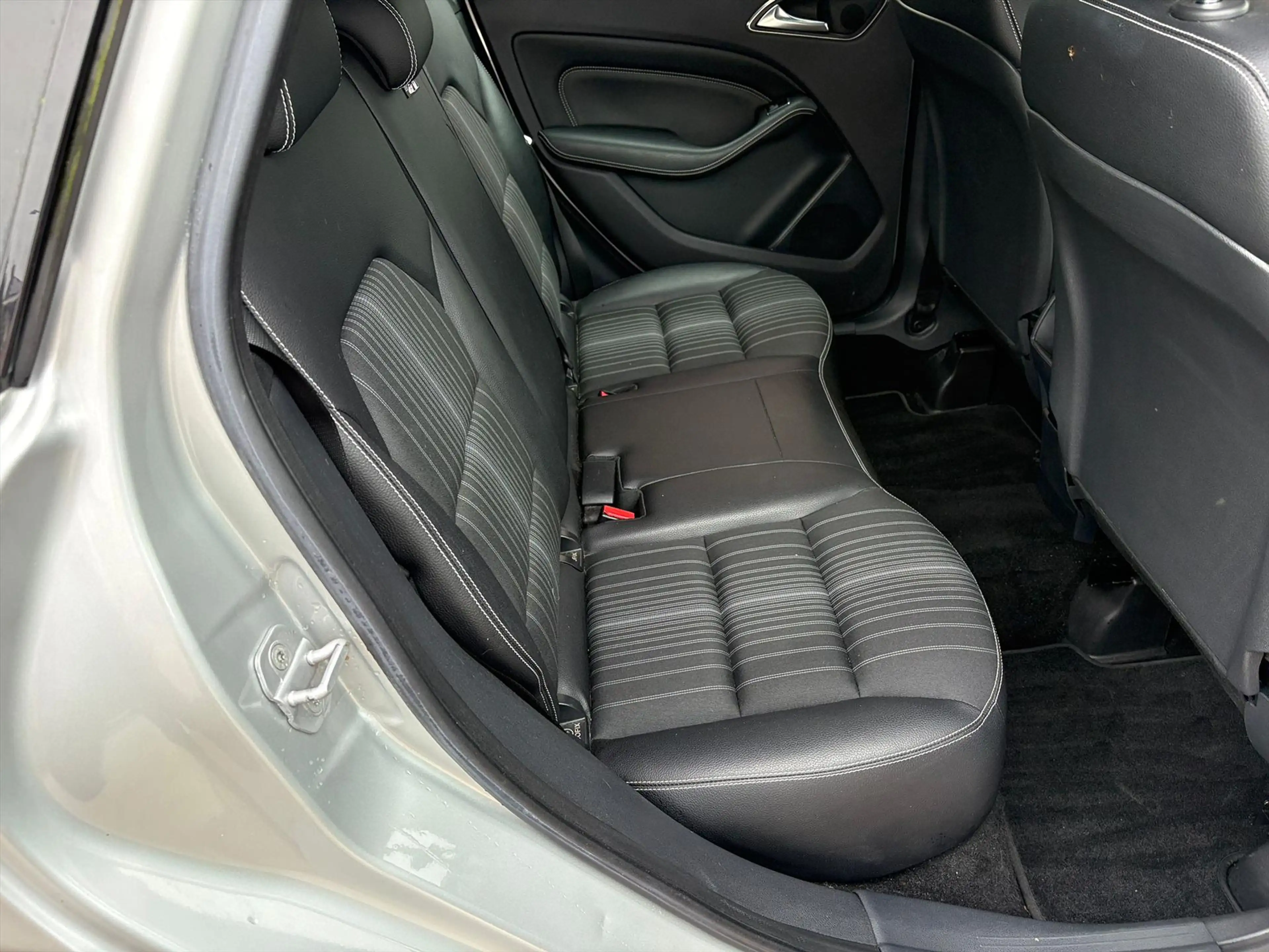 Mercedes-Benz B 180 B 122PK 7G-DCT Prestige — photo 11