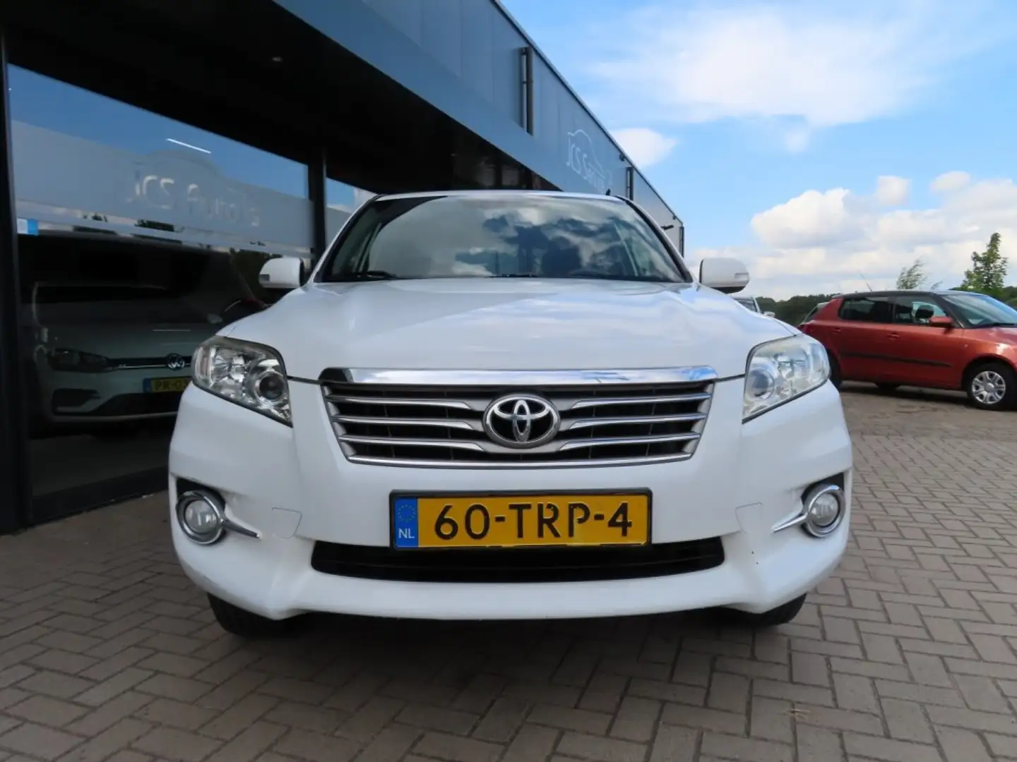 Toyota RAV 4 2.0 VVTI Executive Bns 4WD Ecc Navi Camera Trekhaa Blanco - 2