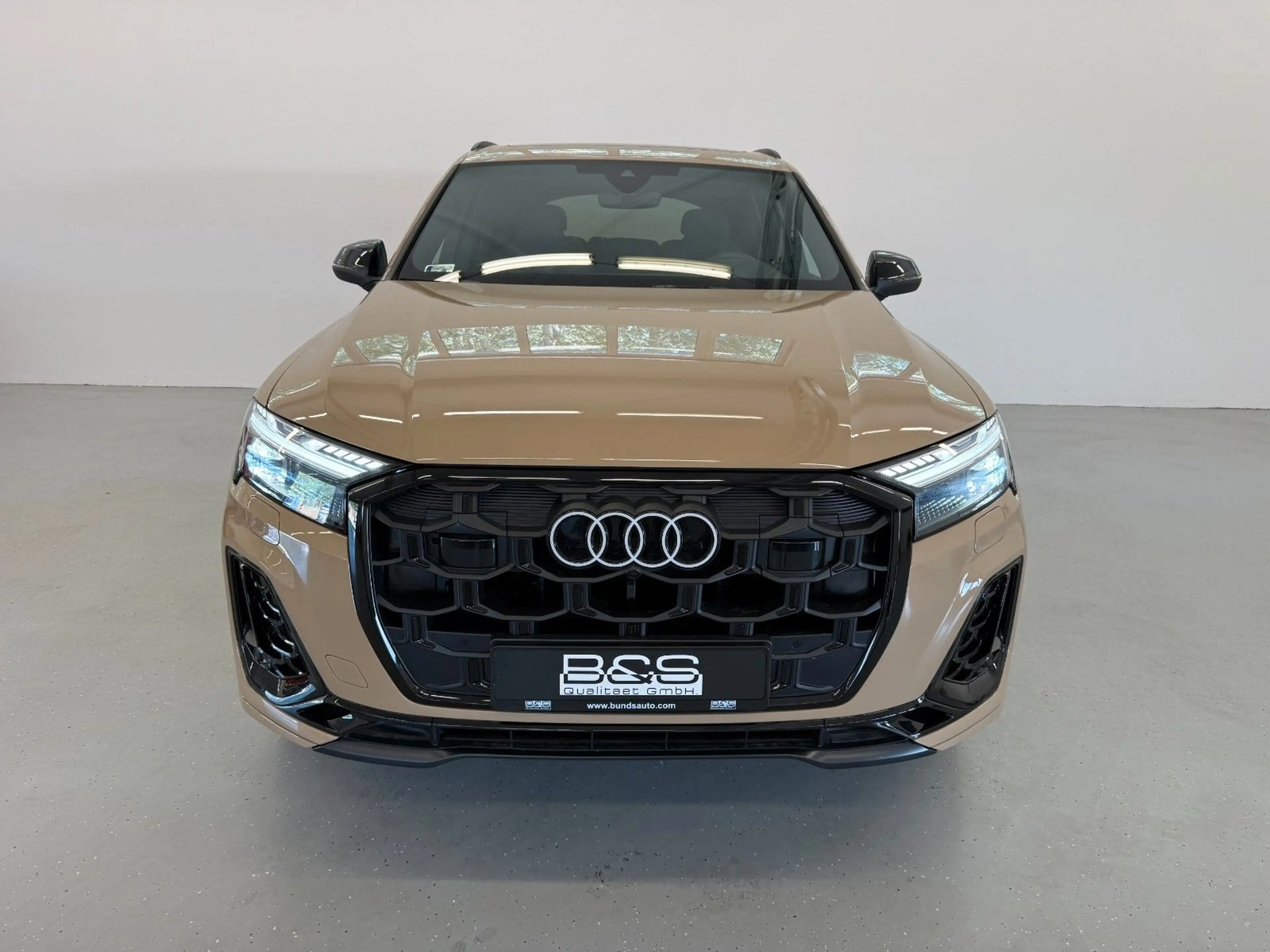 Audi Q7 TFSI e quattro 360 kW | S line | Mwst Ausw | — photo 3