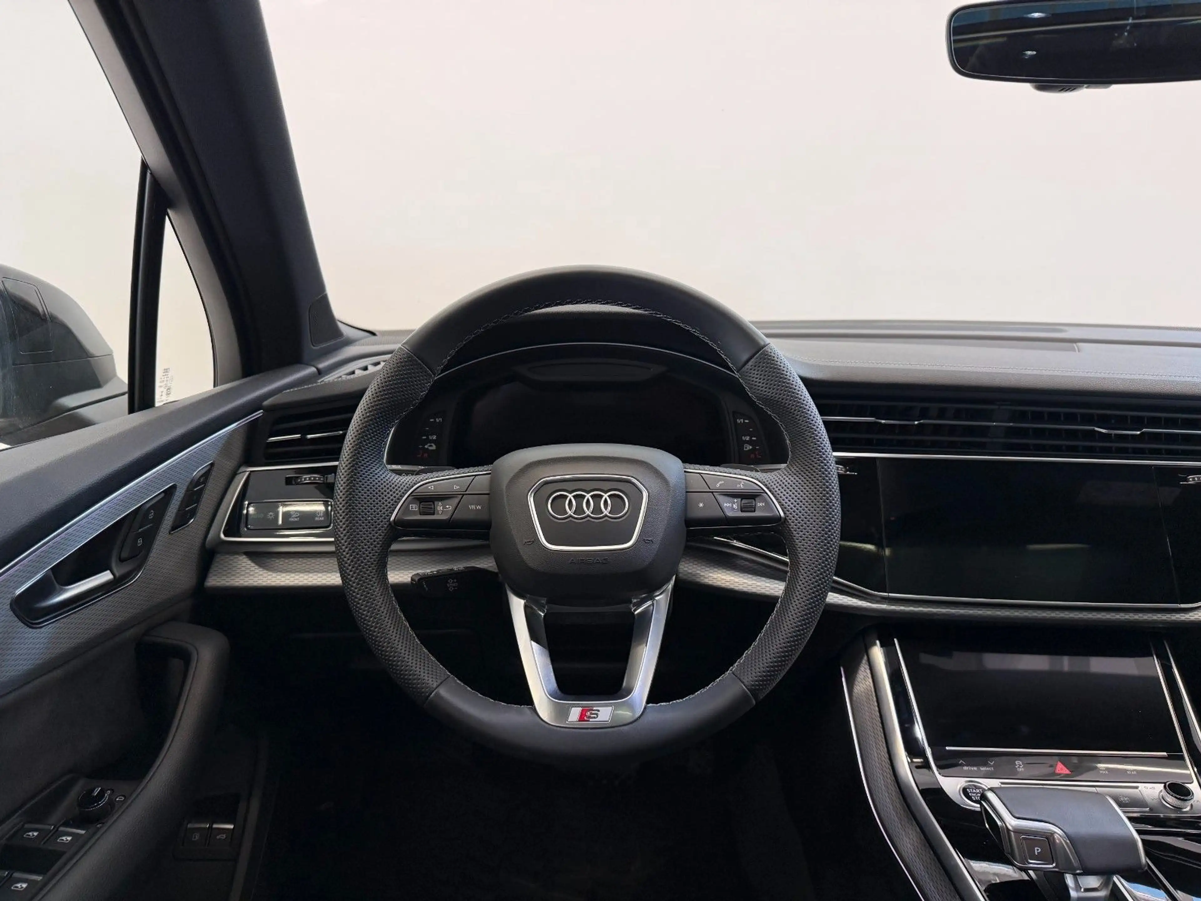 Audi Q7 TFSI e quattro 360 kW | S line | Mwst Ausw | — photo 14