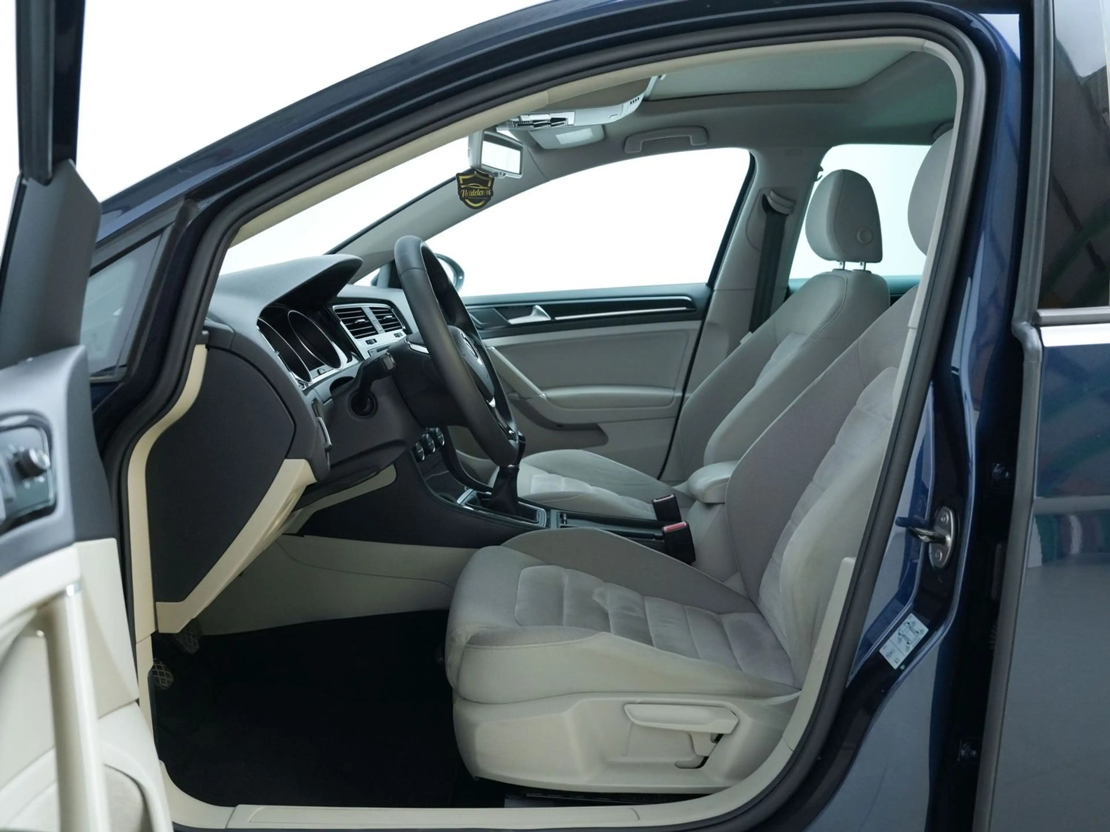 Volkswagen Golf Highline BMT — photo 8