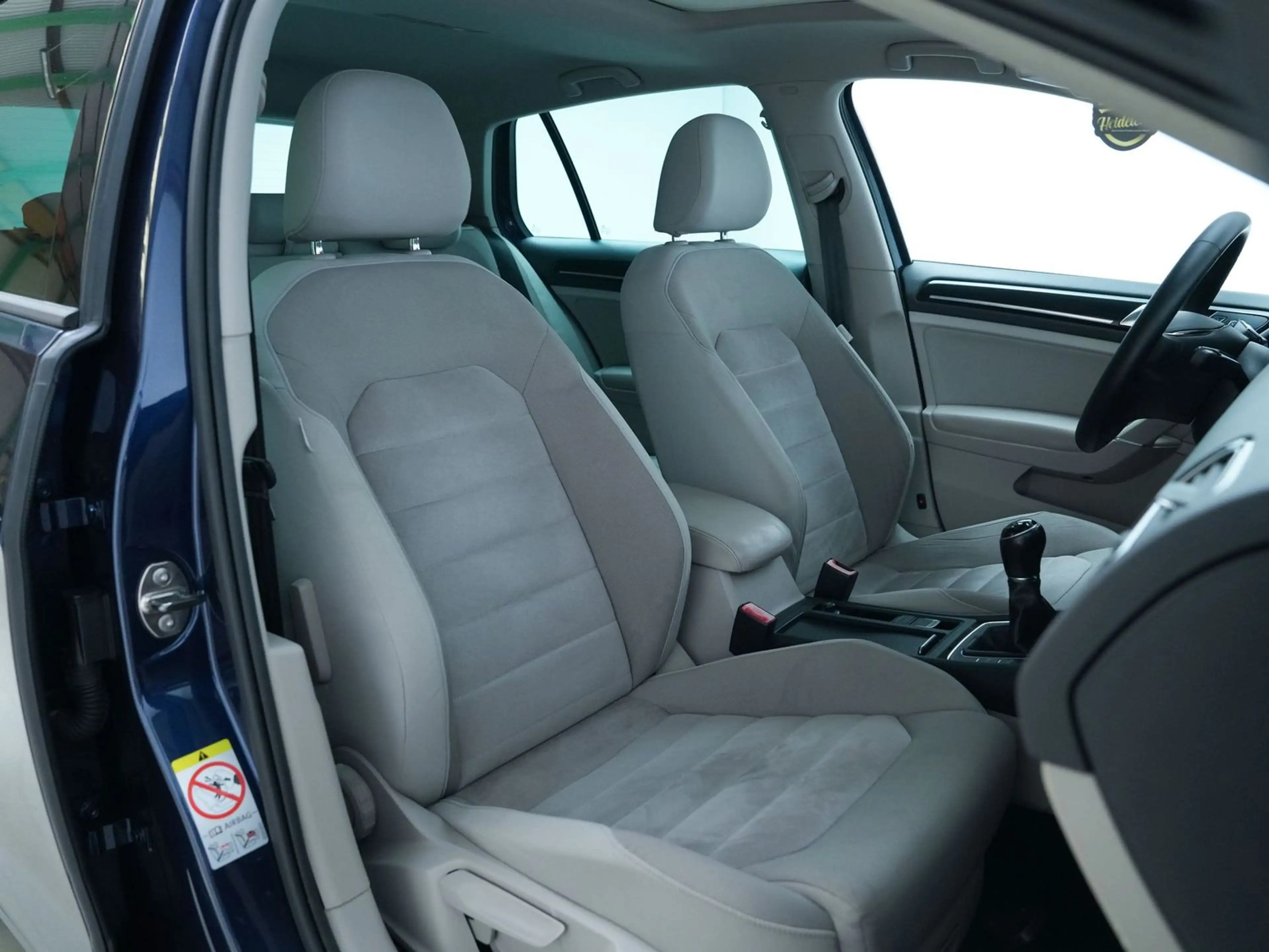 Volkswagen Golf Highline BMT — photo 15