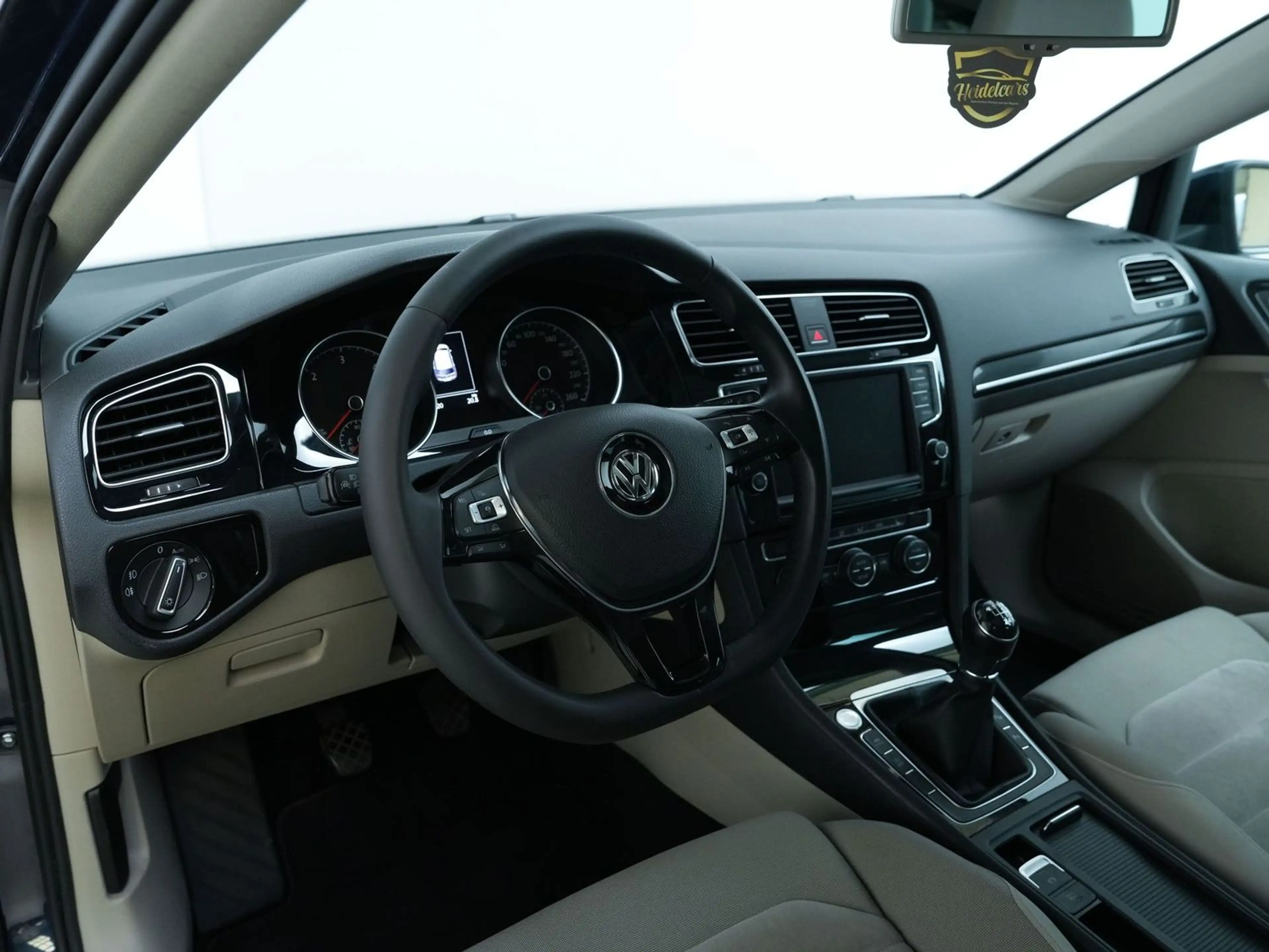 Volkswagen Golf Highline BMT — photo 10