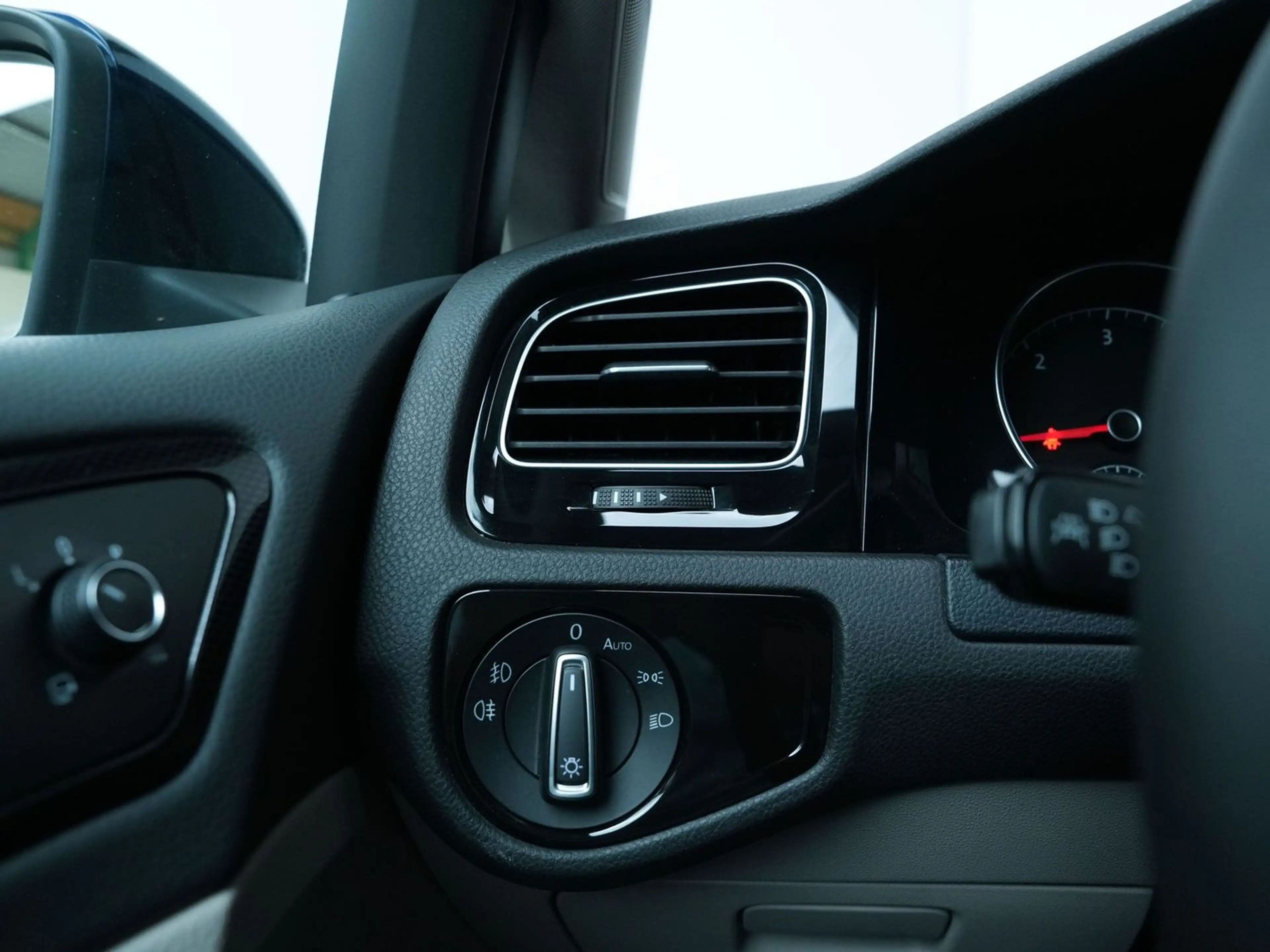 Volkswagen Golf Highline BMT — photo 13