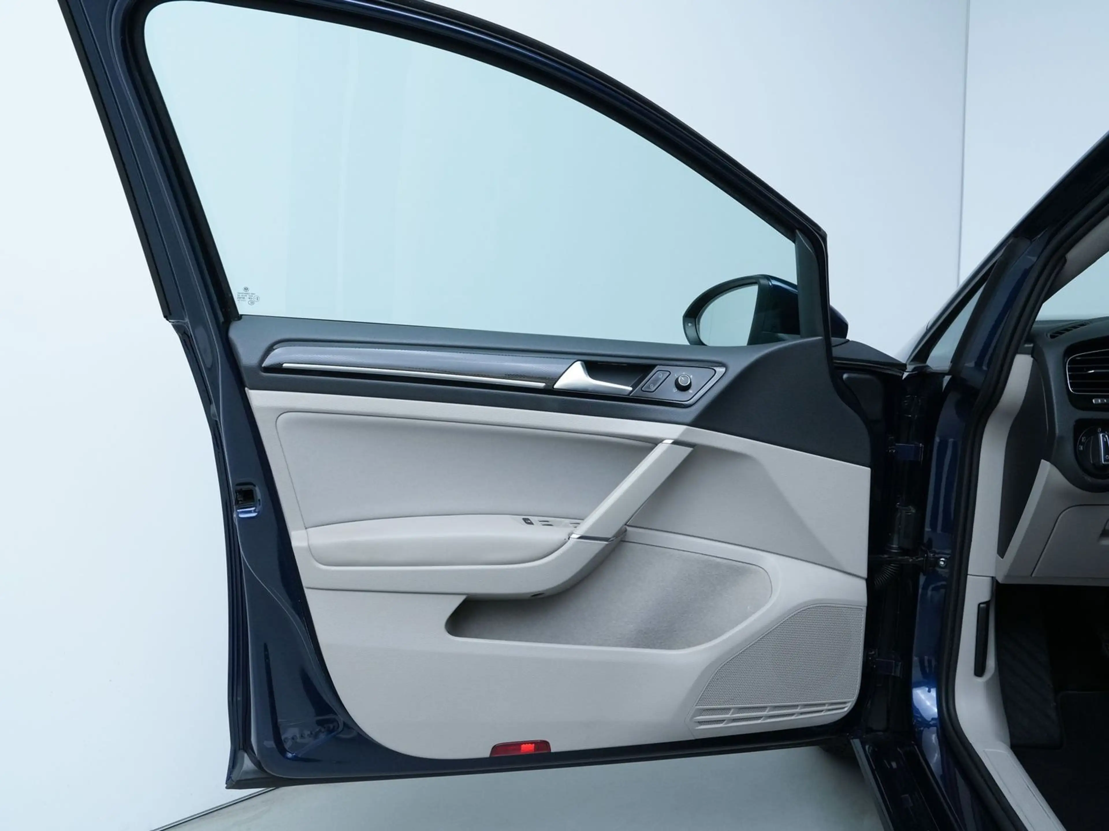 Volkswagen Golf Highline BMT — photo 11
