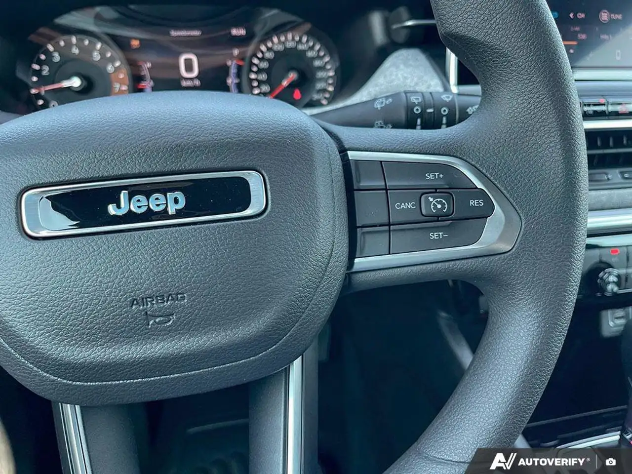 Jeep Compass снимка Jeep Compass