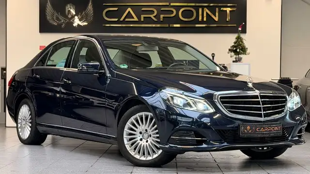Mercedes-Benz E 300 Limousine BlueTec Aut./LED/AHK/Navi/BT