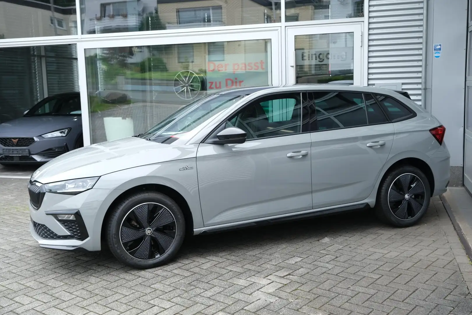 Skoda Scala Monte Carlo 1.0 TSI Matrix Panodach Kamera 85 k... Grau - 2