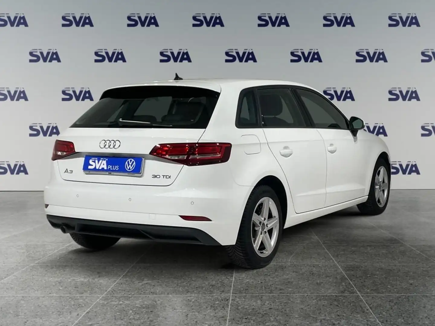 Audi A3 30 1.6 Tdi 116CV S-tronic Business Weiß - 2