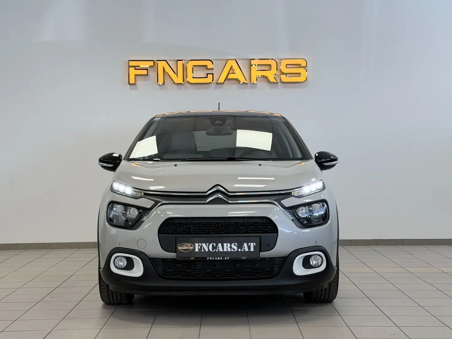 Citroen C3 1.2 PureTech Shine | Kamera | Sitzheizung | Keyle Grau - 2