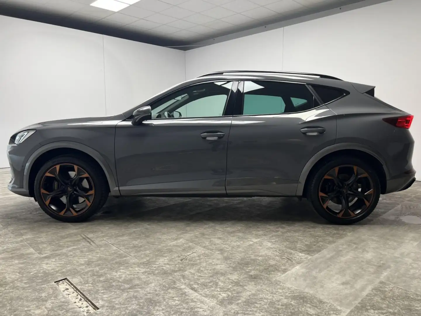 CUPRA Formentor VZ 2.0 TSI DSG 4Drive Panorama Klima Navi Grau - 2