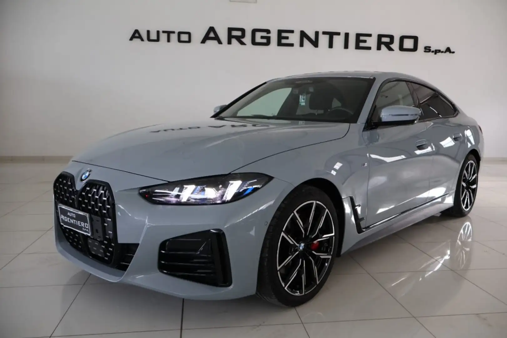 BMW 420 d xDrive 48V Msport Pro pinze rosse FARI ADPTIVE Grigio - 1