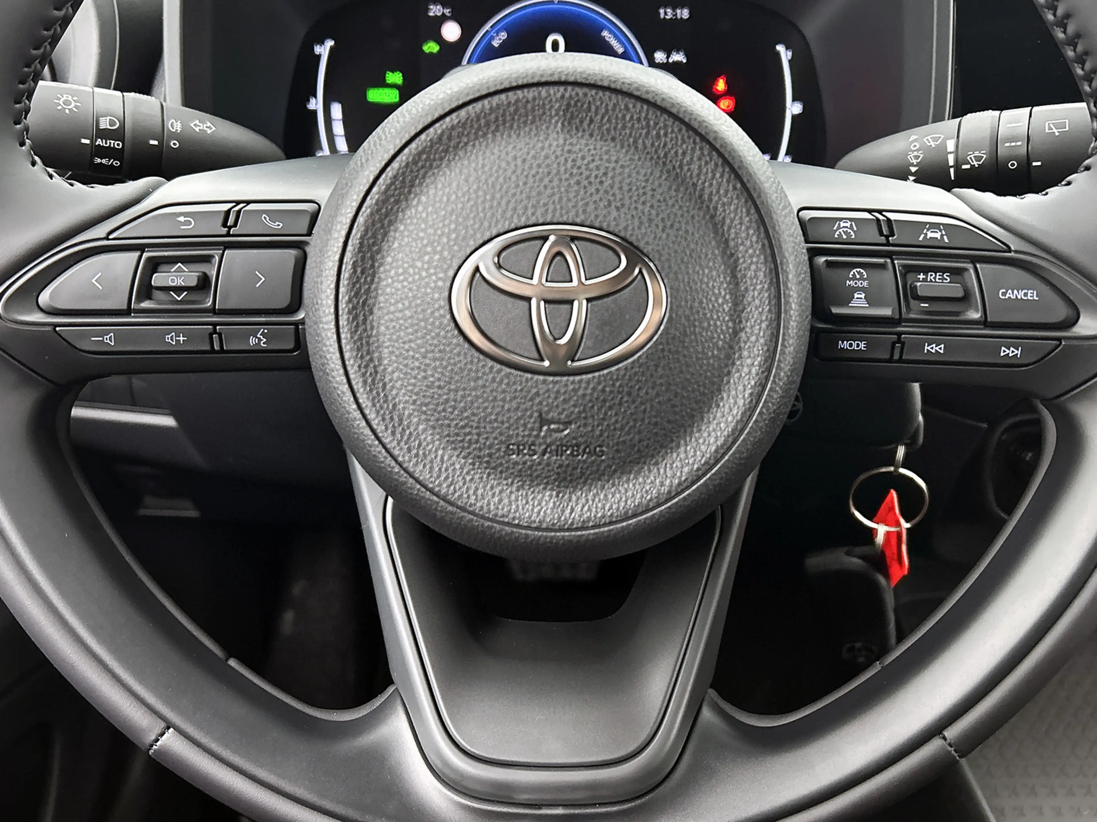 Toyota Aygo X Hybrid 115 play — photo 18