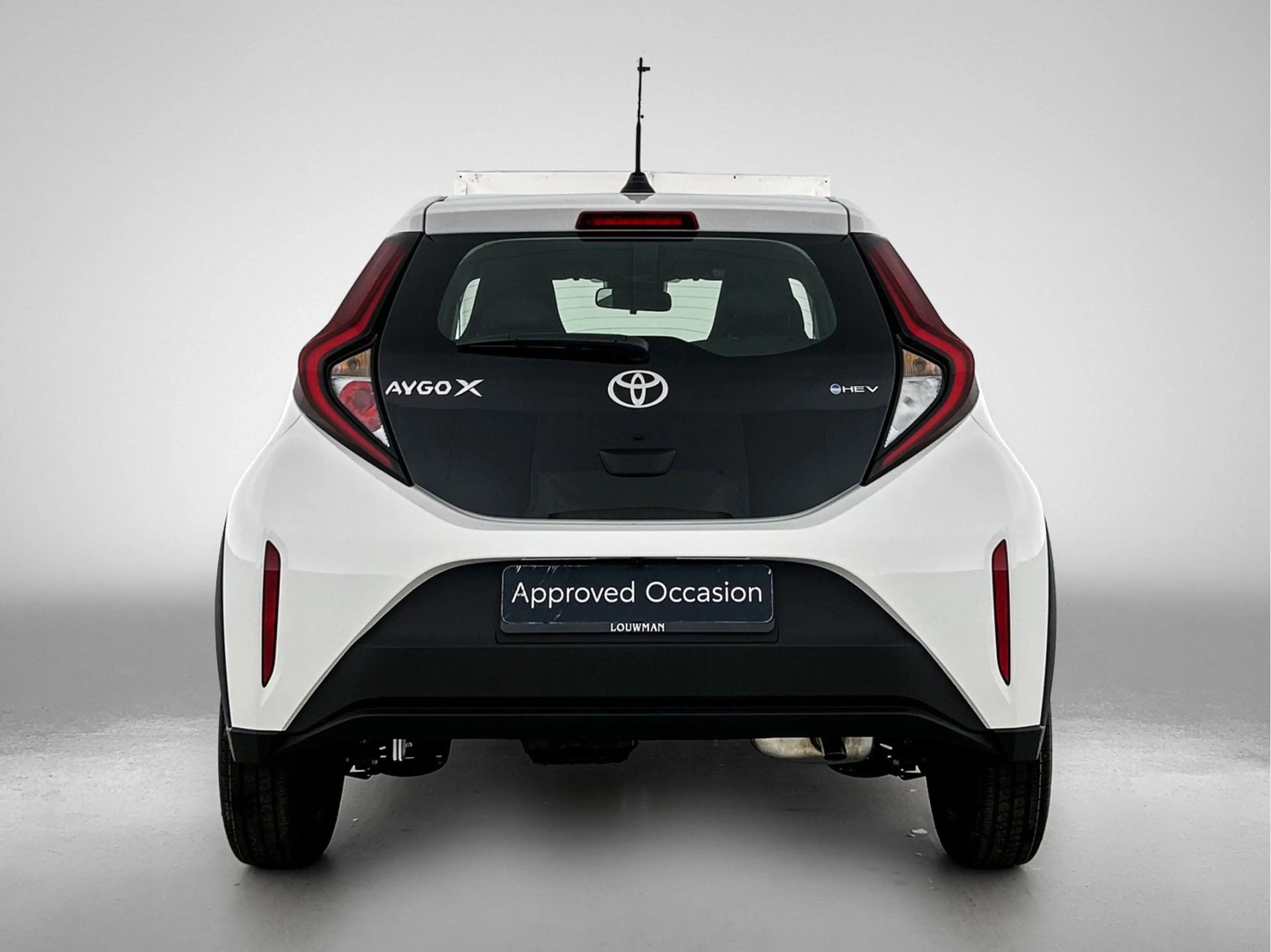 Toyota Aygo X Hybrid 115 play — photo 22