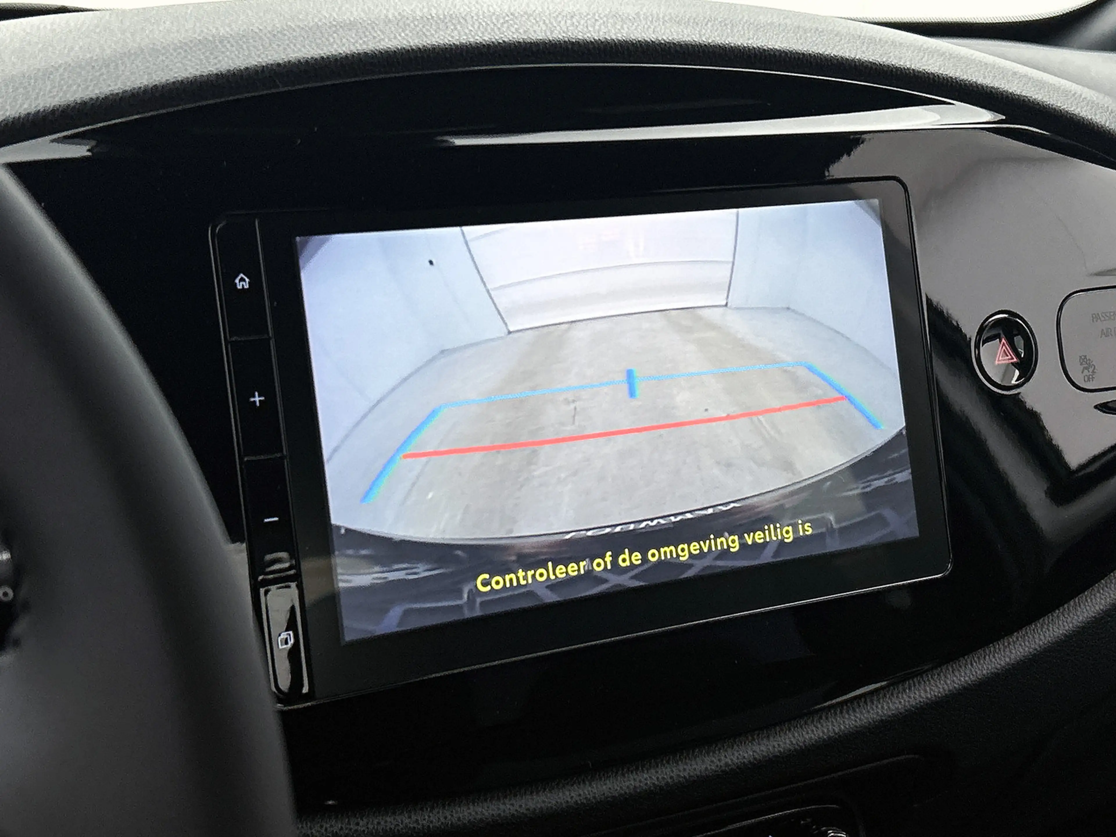Toyota Aygo X Hybrid 115 play — photo 9