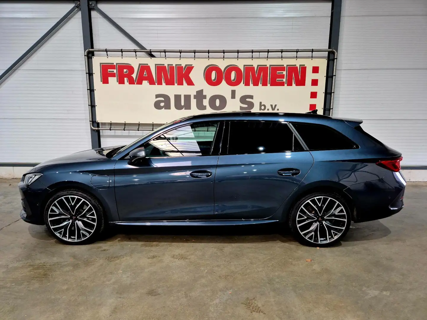 CUPRA Leon SPORTSTOURER 1.4 e-Hybrid 225PK VZ Adrenaline + El Gris - 2