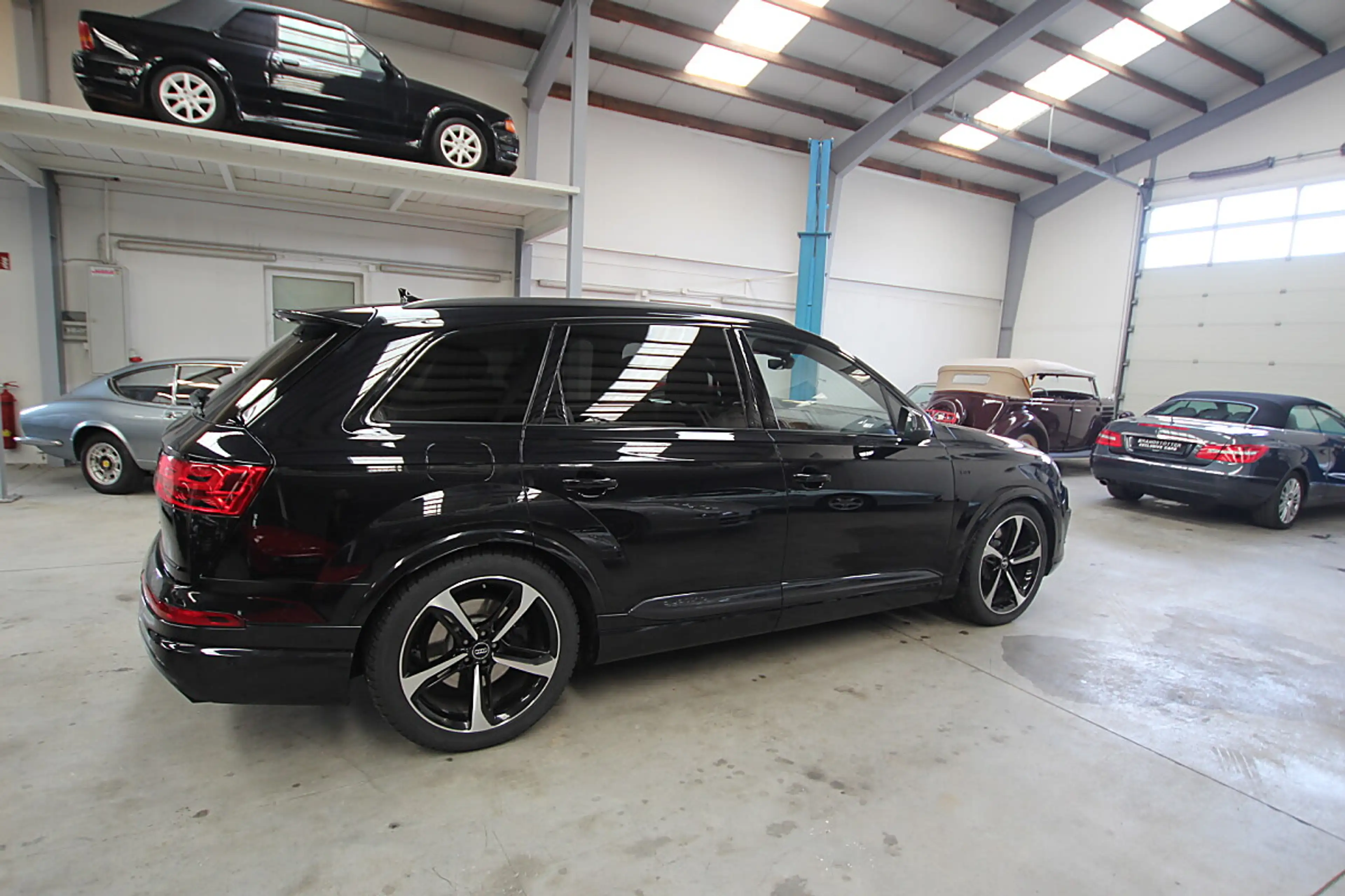 Audi SQ7 4,0 TDI quattro Tiptronic — photo 15