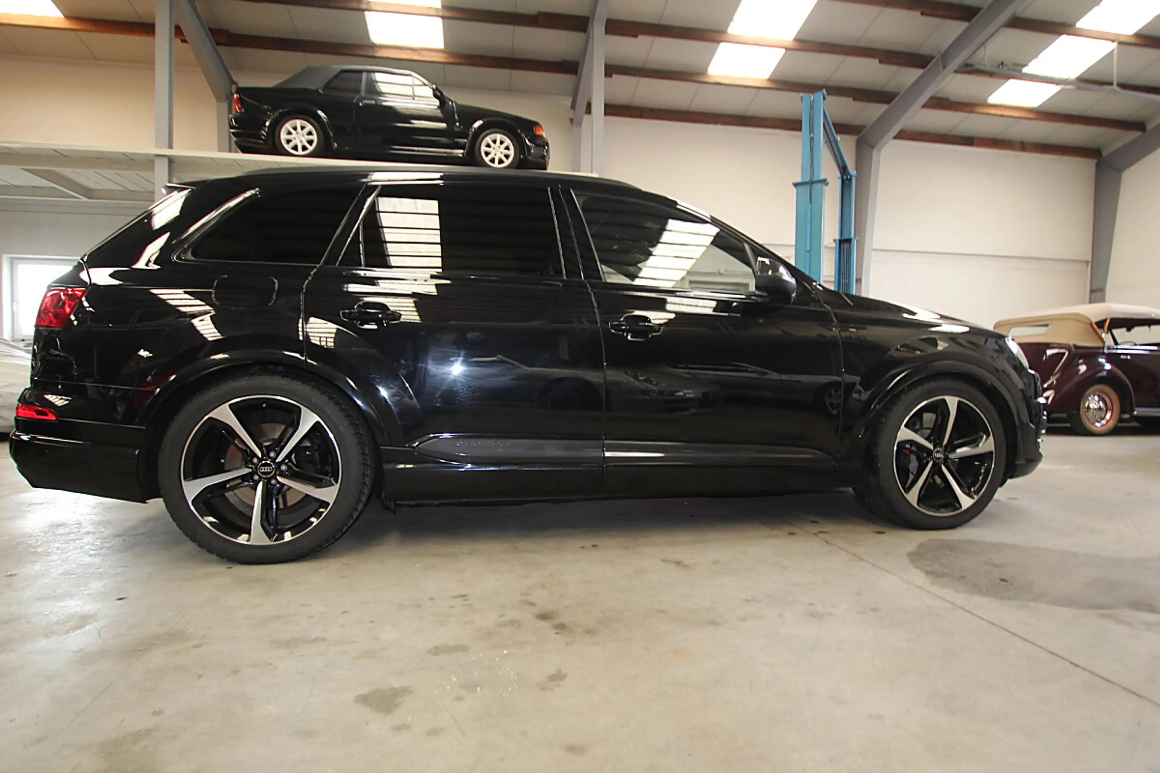 Audi SQ7 4,0 TDI quattro Tiptronic — photo 12