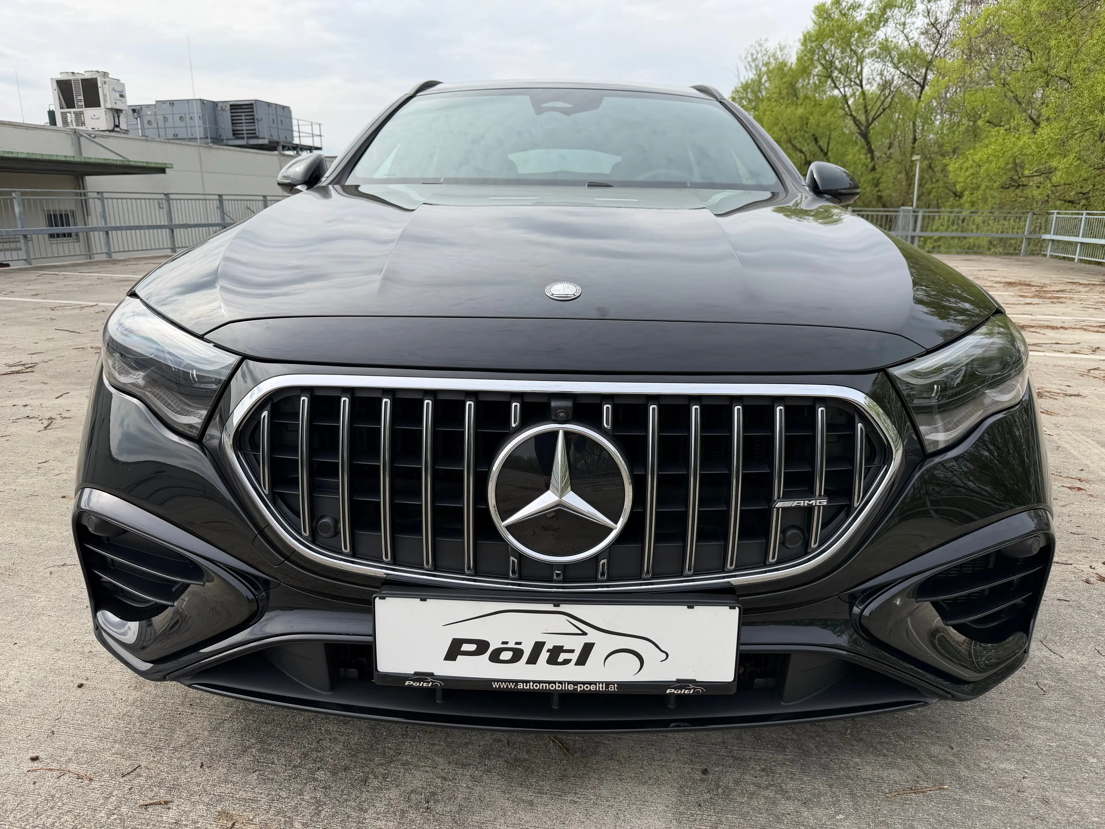 Mercedes-Benz E 53 AMG PANO HYPERSCREEN AHK 20" MWST 1.BESITZ TOP! — photo 2