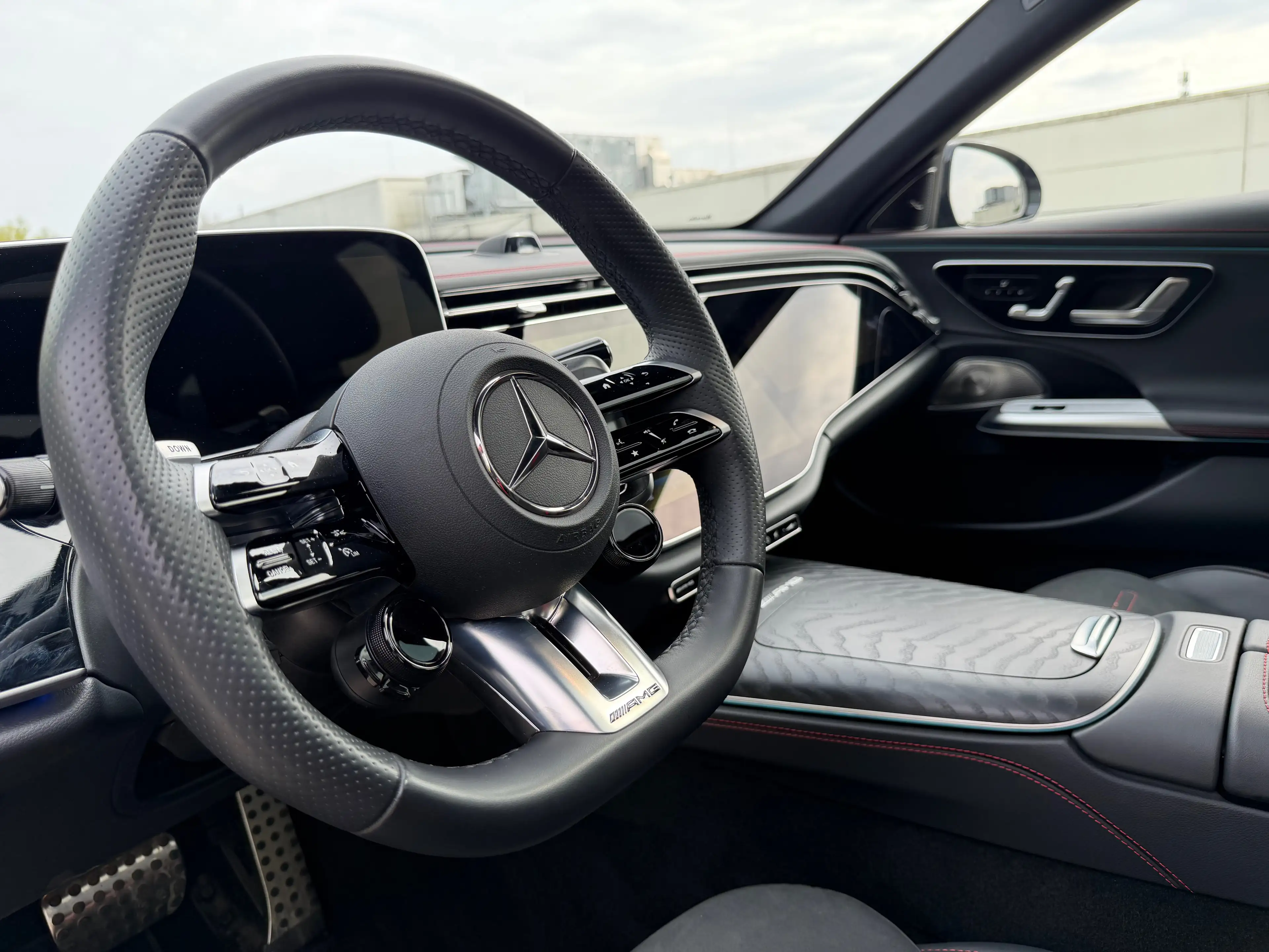 Mercedes-Benz E 53 AMG PANO HYPERSCREEN AHK 20" MWST 1.BESITZ TOP! — photo 9