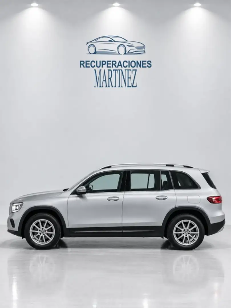 Mercedes-Benz GLB 200 200d 8G-DCT Plateado - 2