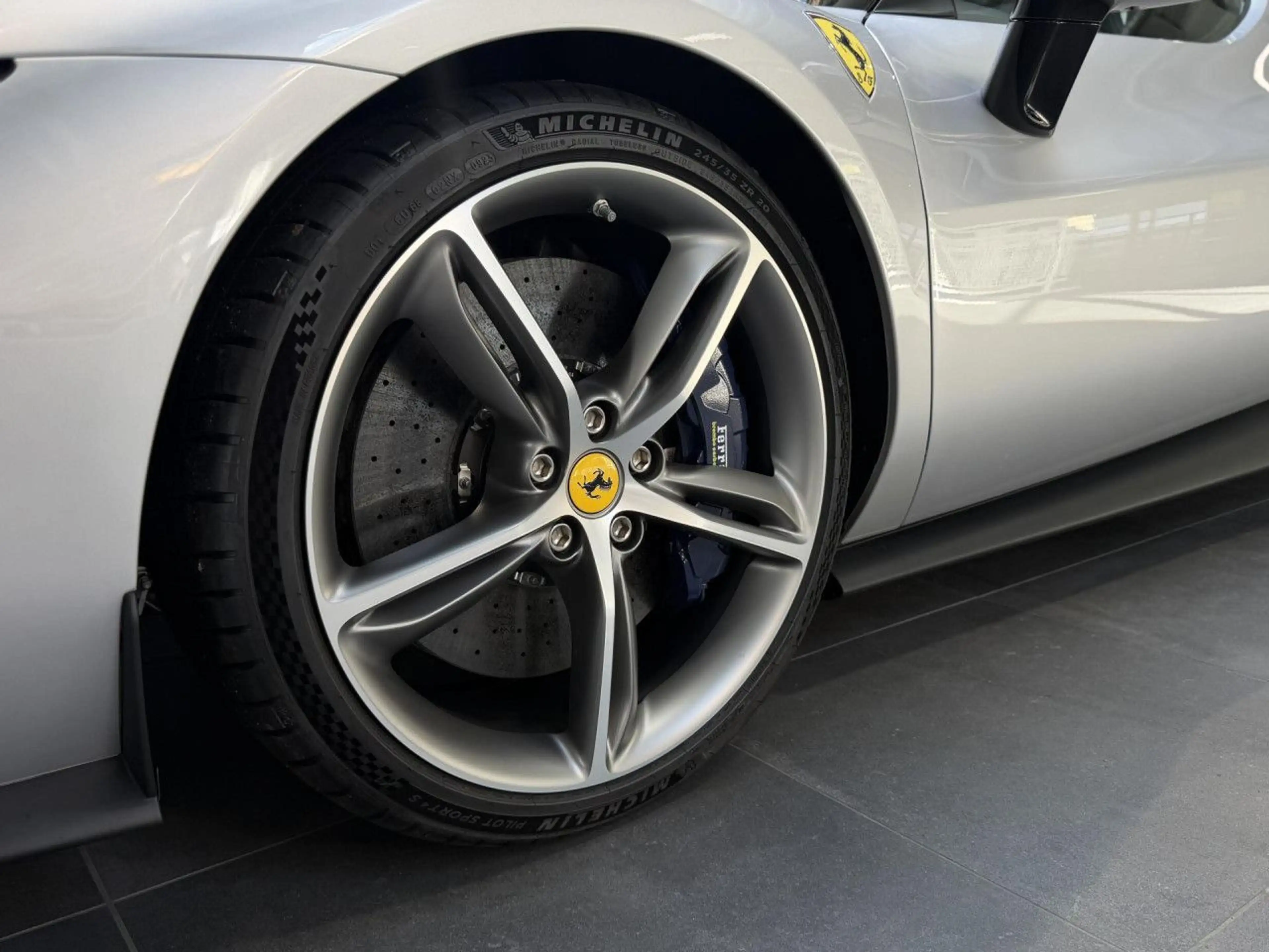 Ferrari 296 GTB Argento Silver Carbon — photo 8