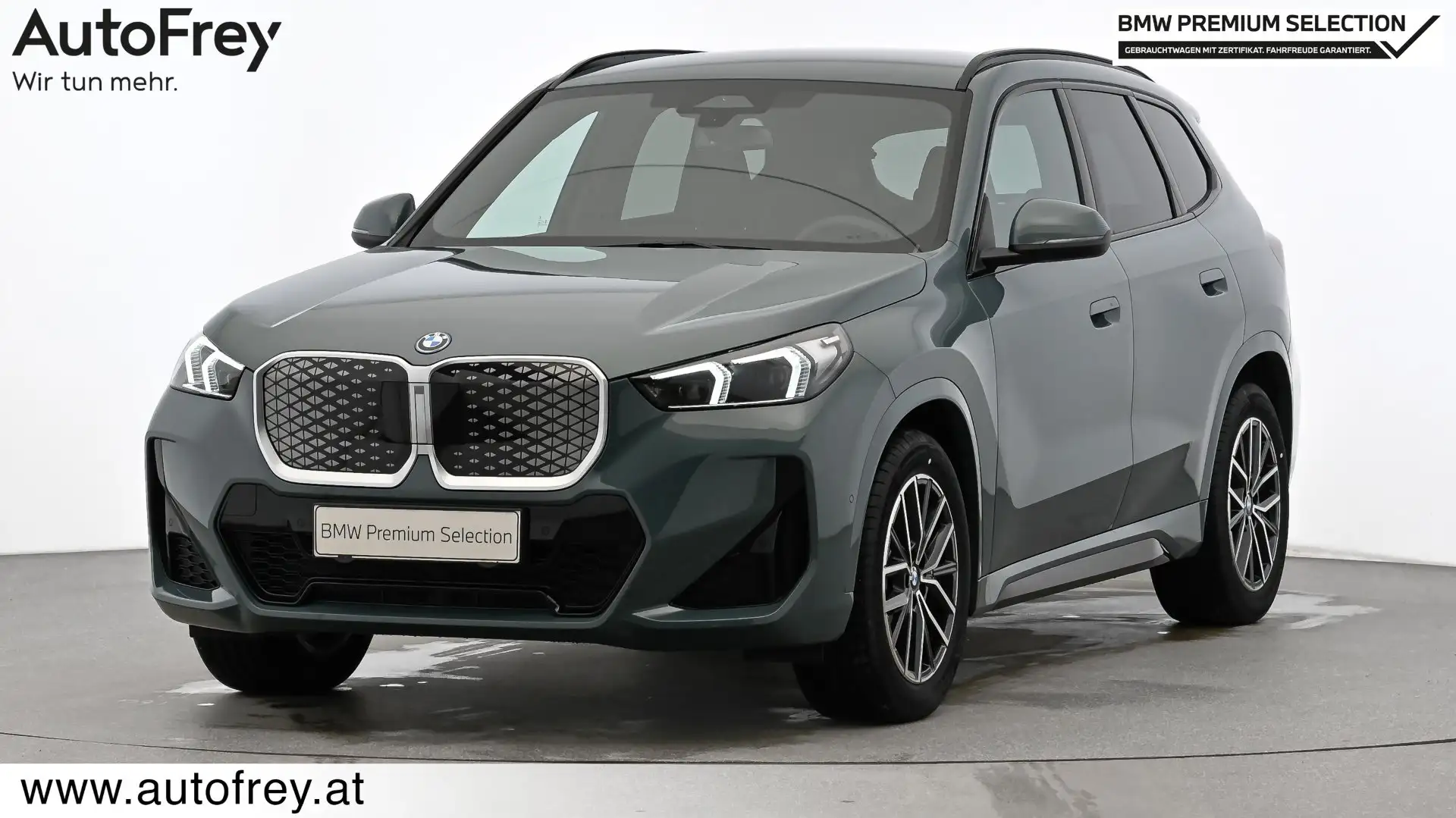 BMW iX1 eDrive20 Grün - 1