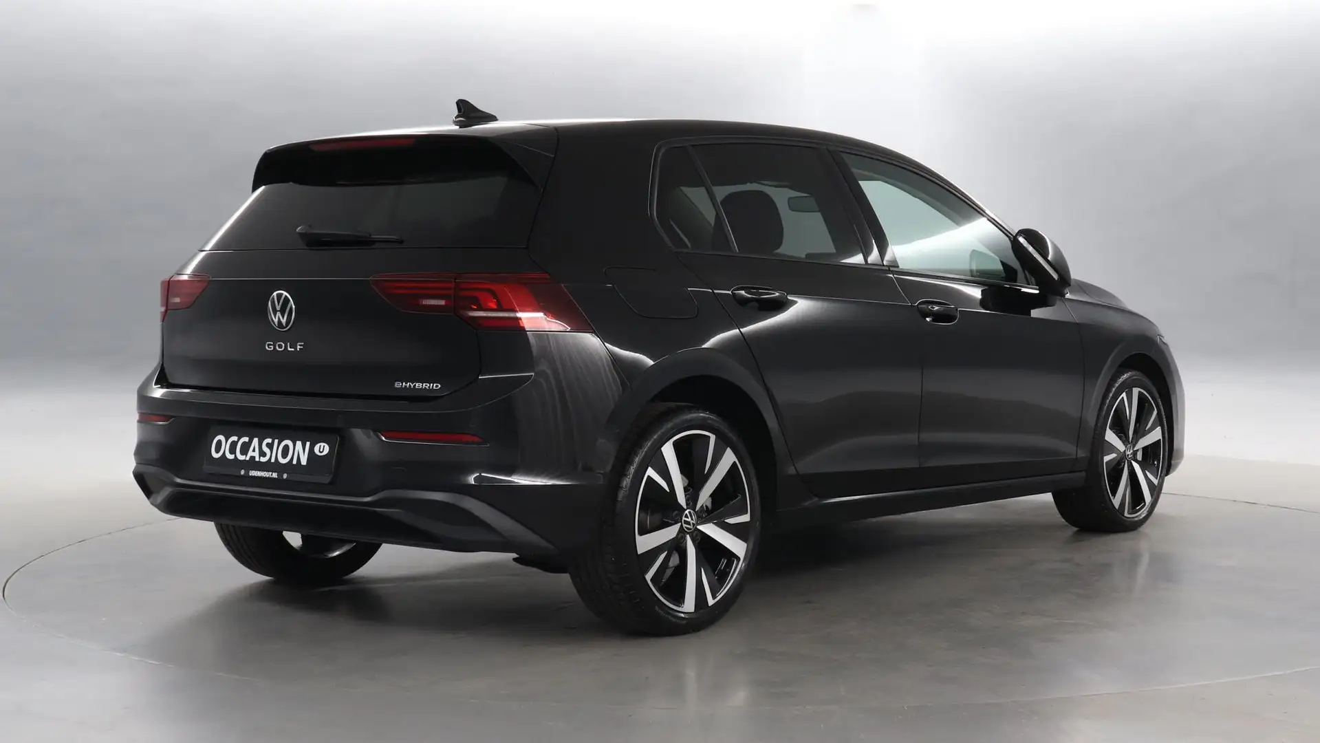 Volkswagen Golf 1.5 eHybrid 204pk Life Edition DSG / Navigatie / S Noir - 2