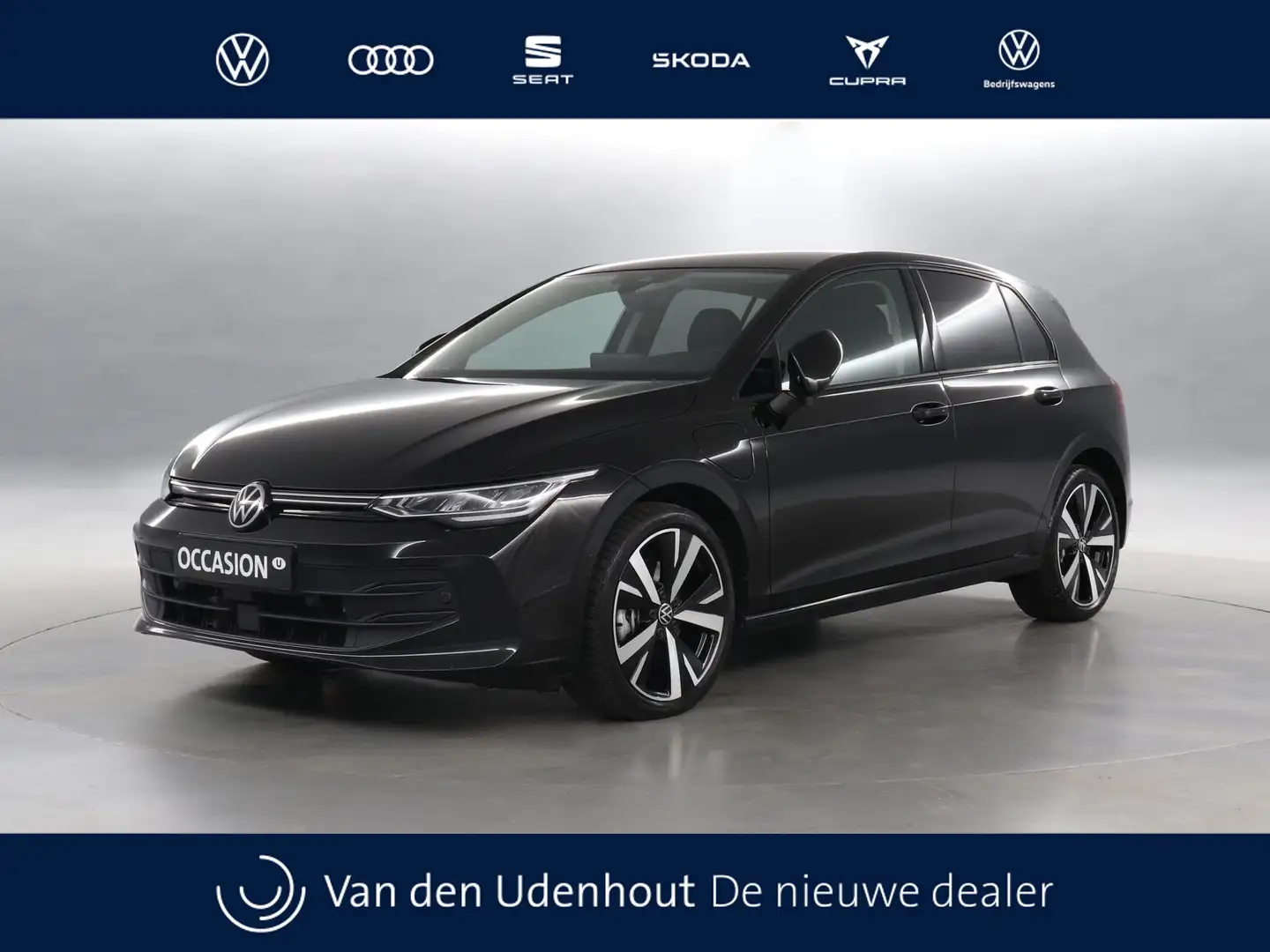 Volkswagen Golf 1.5 eHybrid 204pk Life Edition DSG / Navigatie / S Noir - 1