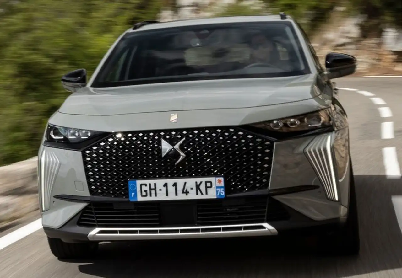 DS Automobiles DS 7 Crossback 2024 — фото 6