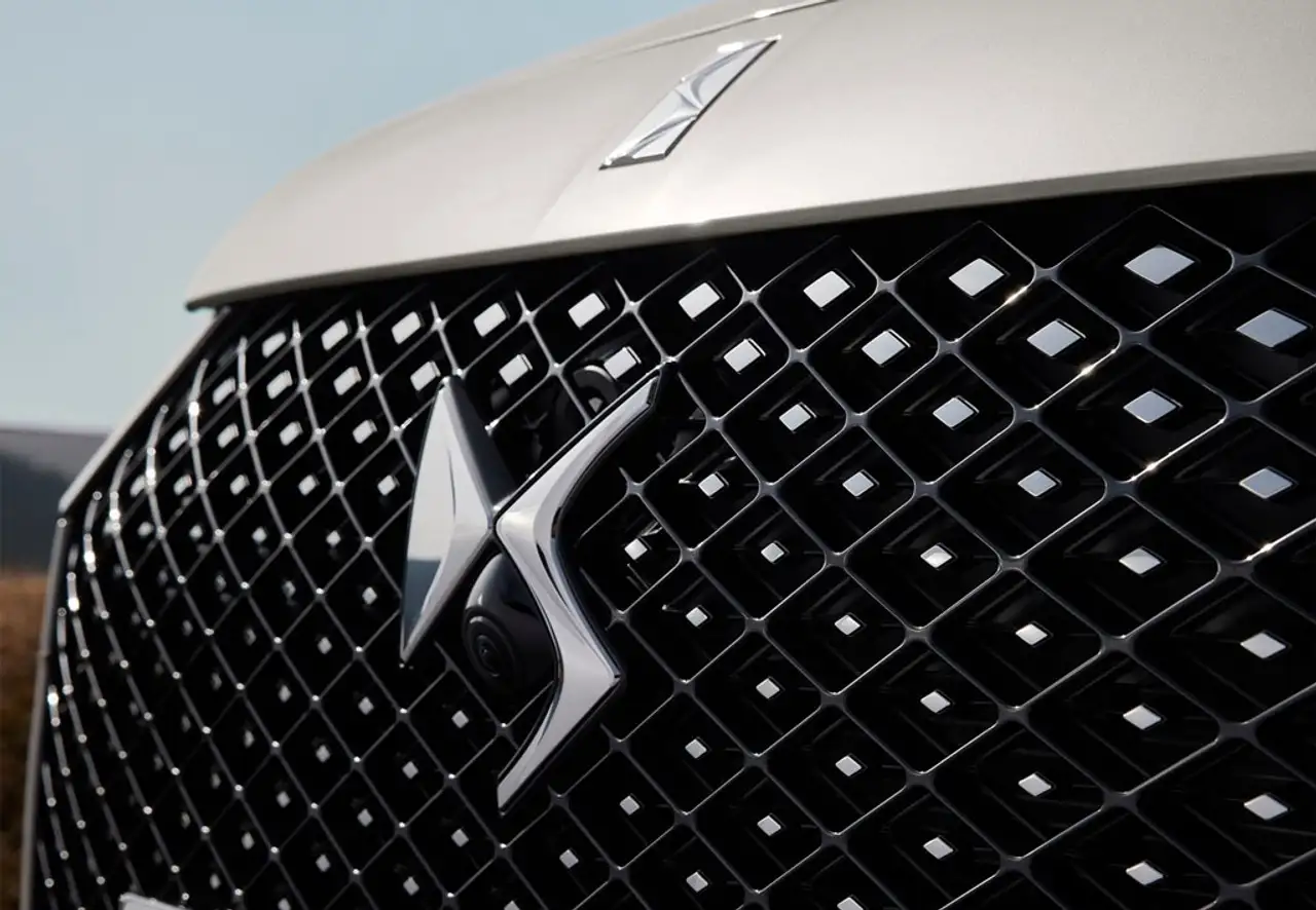 DS Automobiles DS 7 Crossback 2024 — фото 12