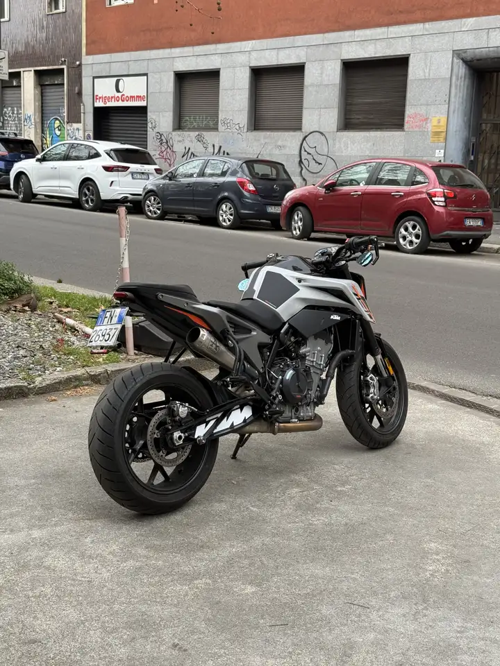KTM 790 Duke