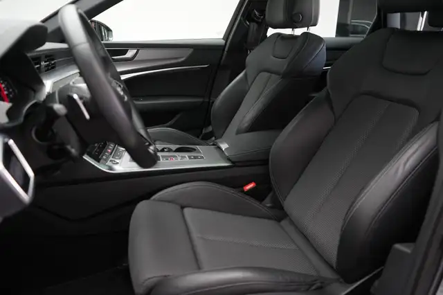 Audi A6 view 12