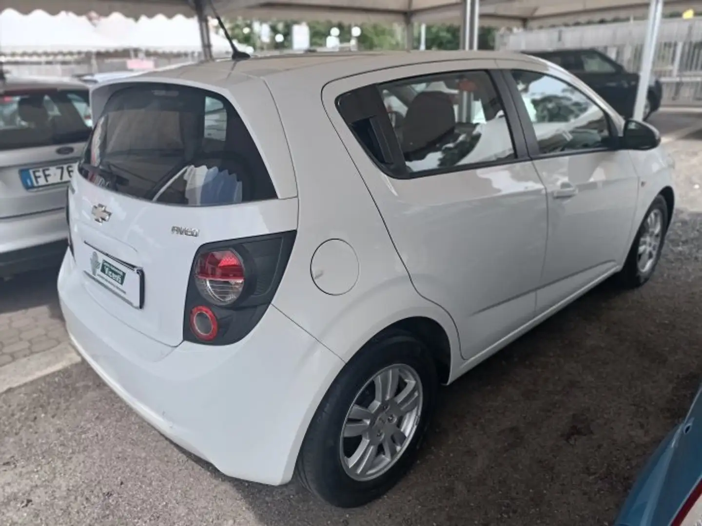 Chevrolet Aveo 1.2 LT 86cv 5p Bílá - 2