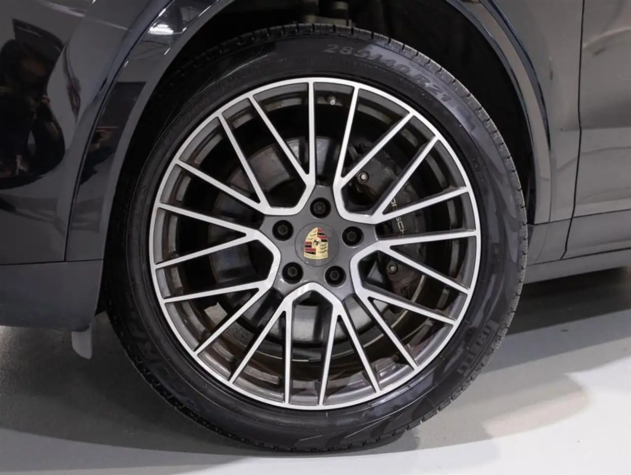 Porsche Cayenne снимка Porsche Cayenne