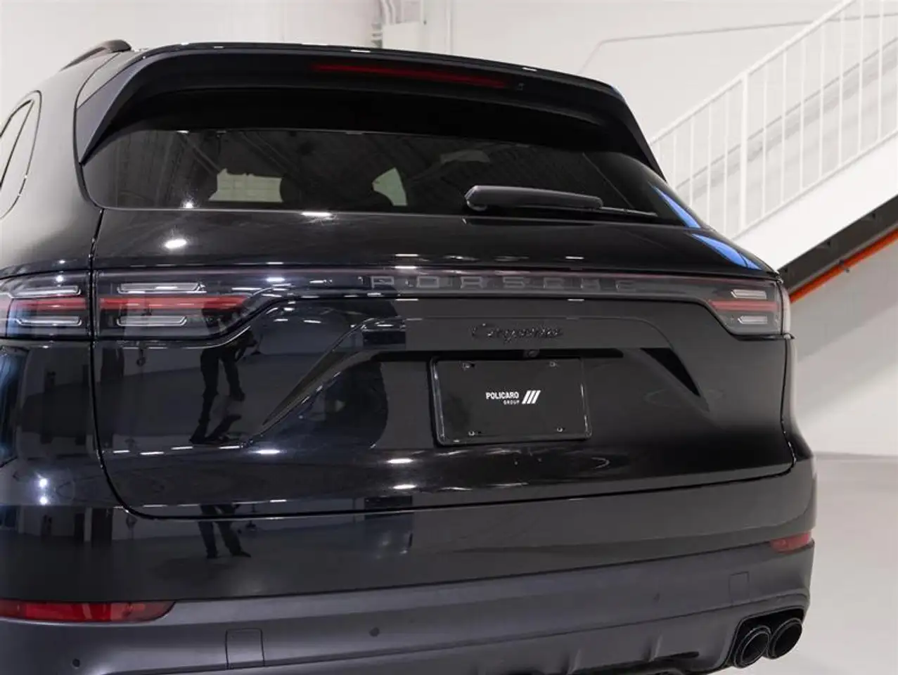 Porsche Cayenne снимка Porsche Cayenne
