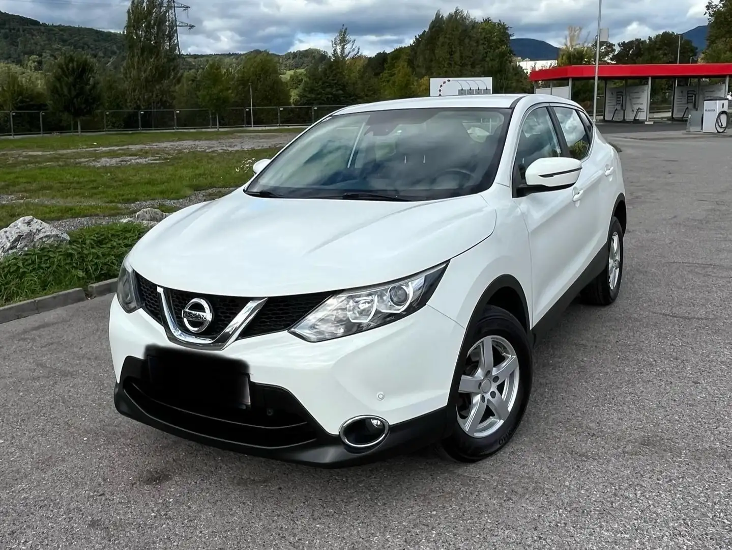 Nissan Qashqai Qashqai 1,6 dCi Acenta ALL-MODE 4x4i Acenta Weiß - 1